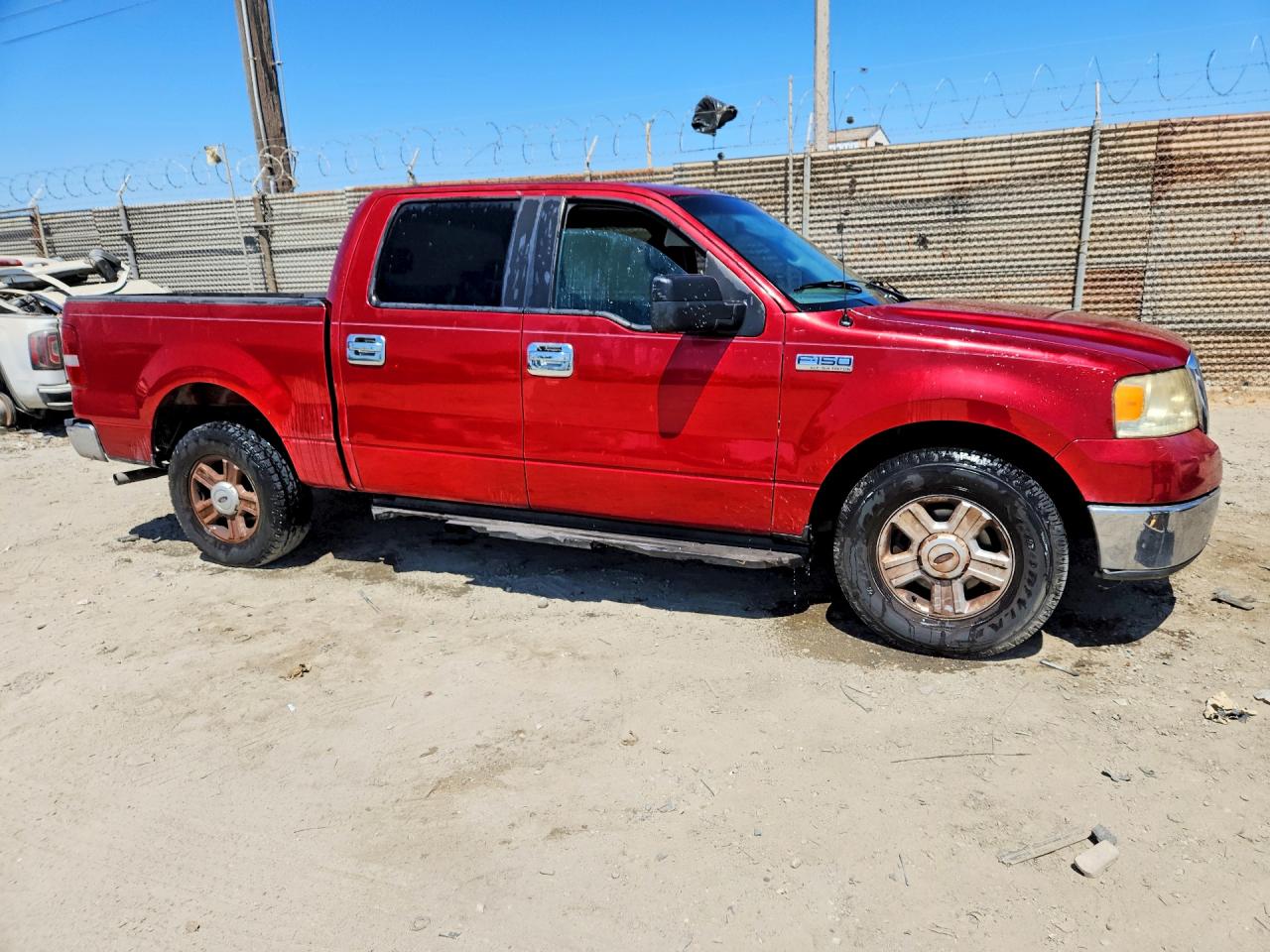 2008 Ford F150 Supercrew Red vin: 1FTPW12588FB16809