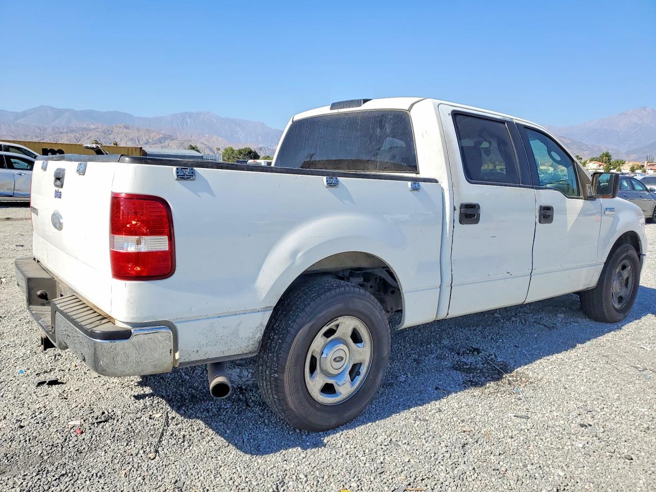 2005 Ford F150 Supercrew White vin: 1FTPW12595FA55319