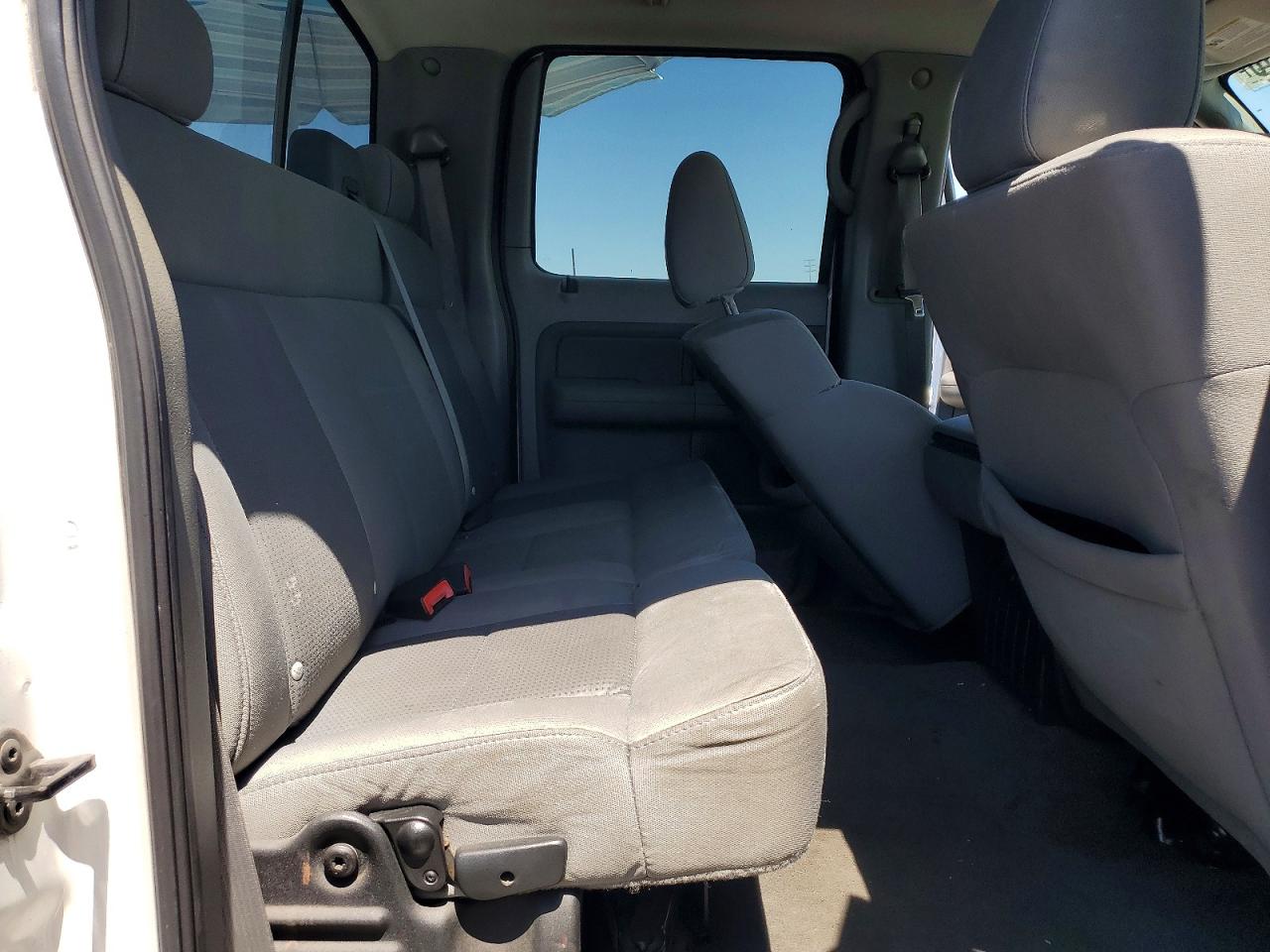 2007 Ford F150 Supercrew White vin: 1FTPW12597KB03394