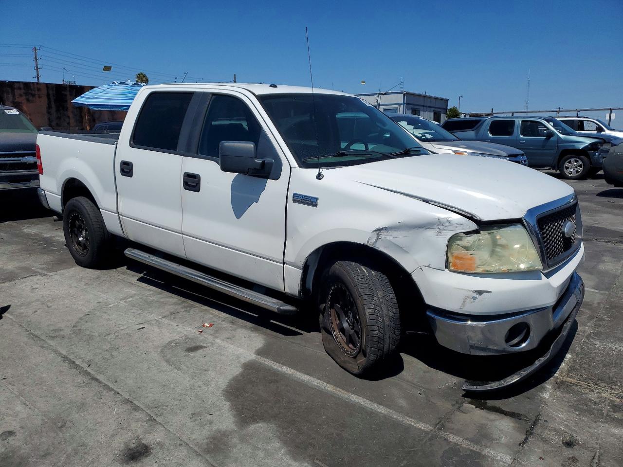 2007 Ford F150 Supercrew White vin: 1FTPW12597KB03394