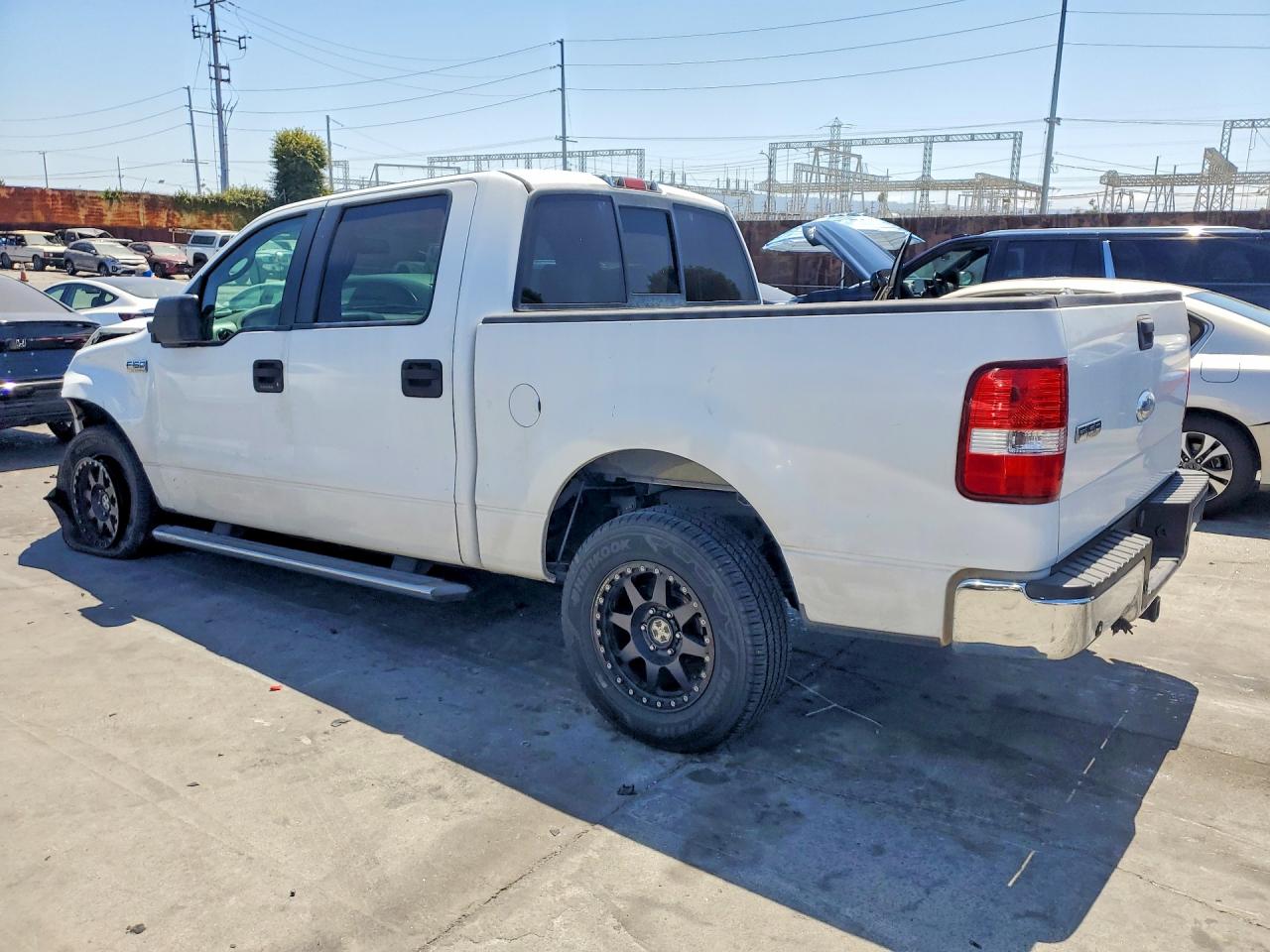 2007 Ford F150 Supercrew White vin: 1FTPW12597KB03394
