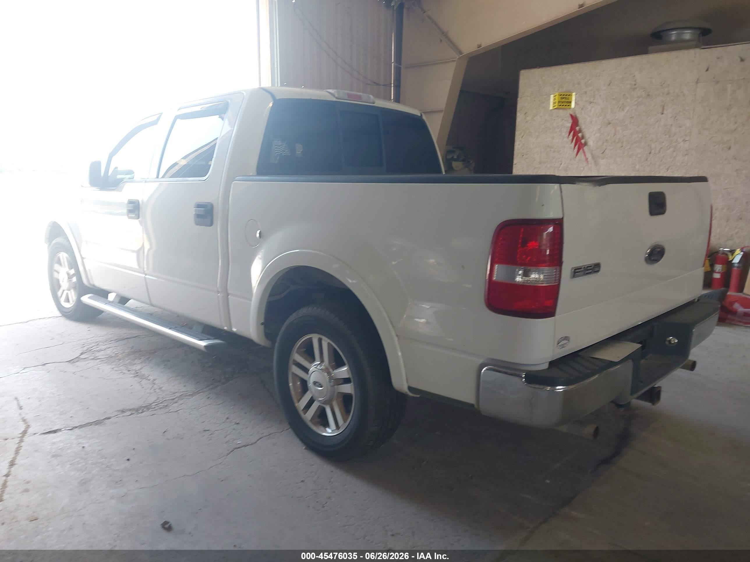 2004 Ford F-150 Lariat/xlt White vin: 1FTPW125X4FA00781