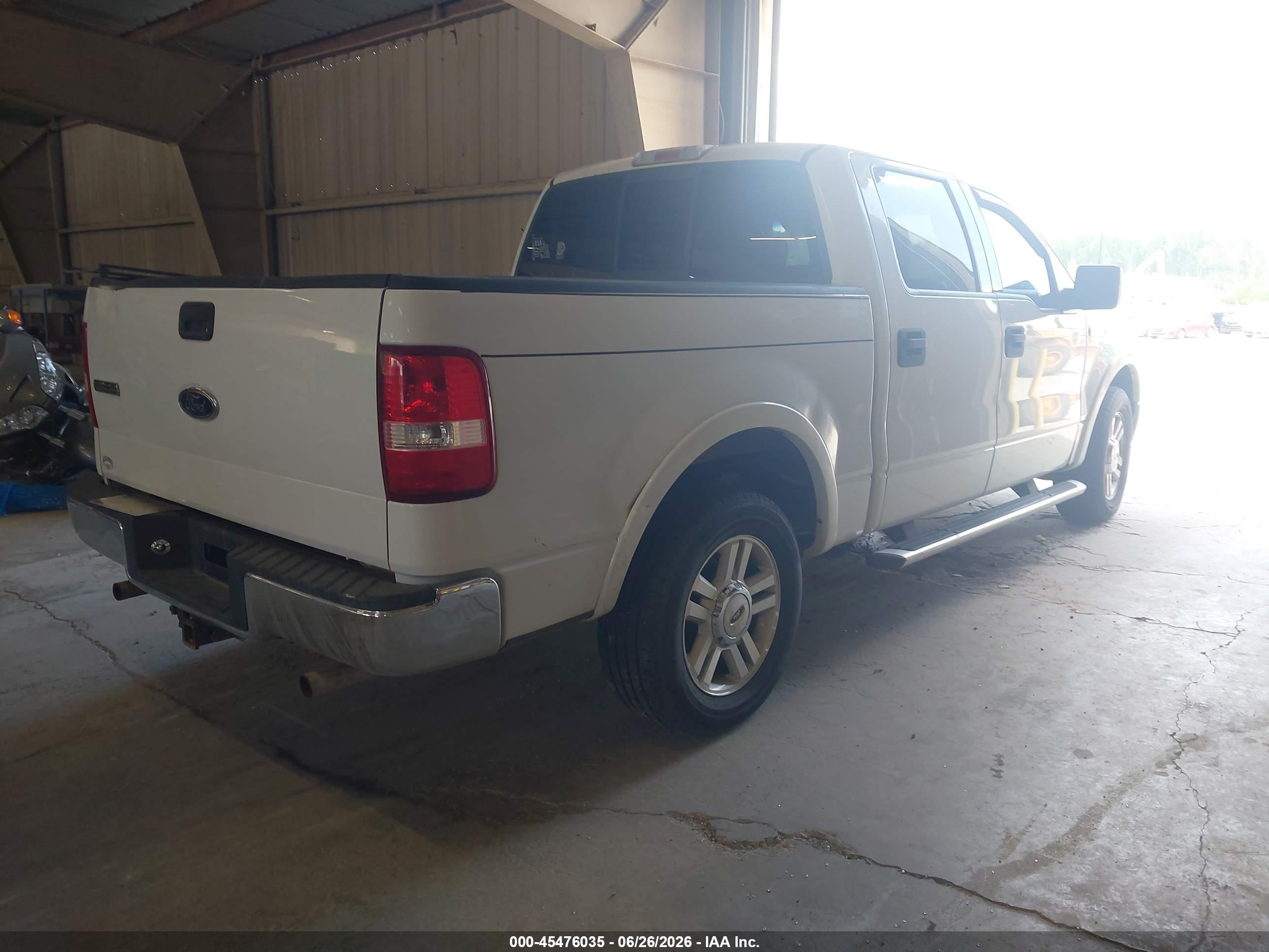 2004 Ford F-150 Lariat/xlt White vin: 1FTPW125X4FA00781