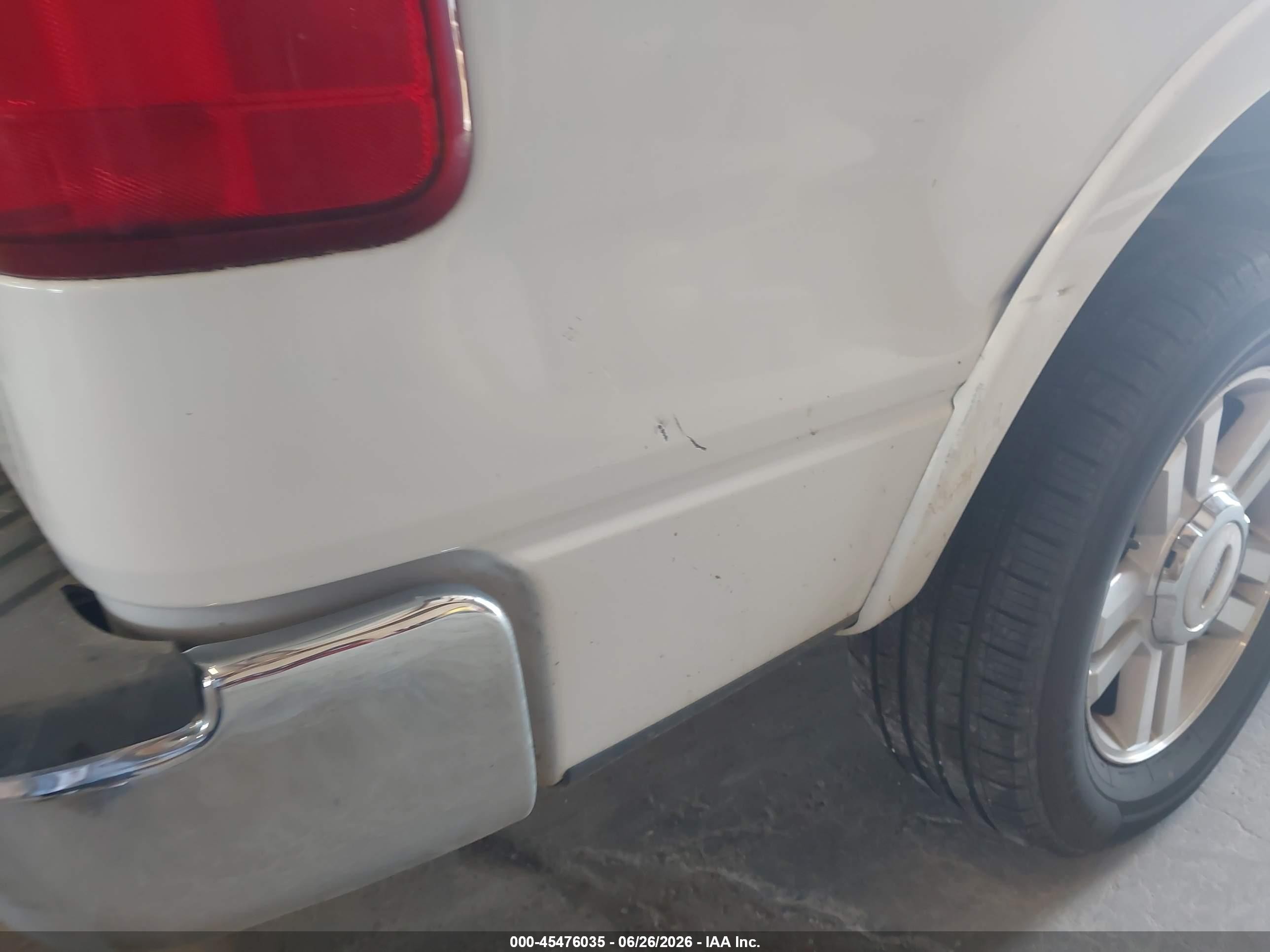 2004 Ford F-150 Lariat/xlt White vin: 1FTPW125X4FA00781