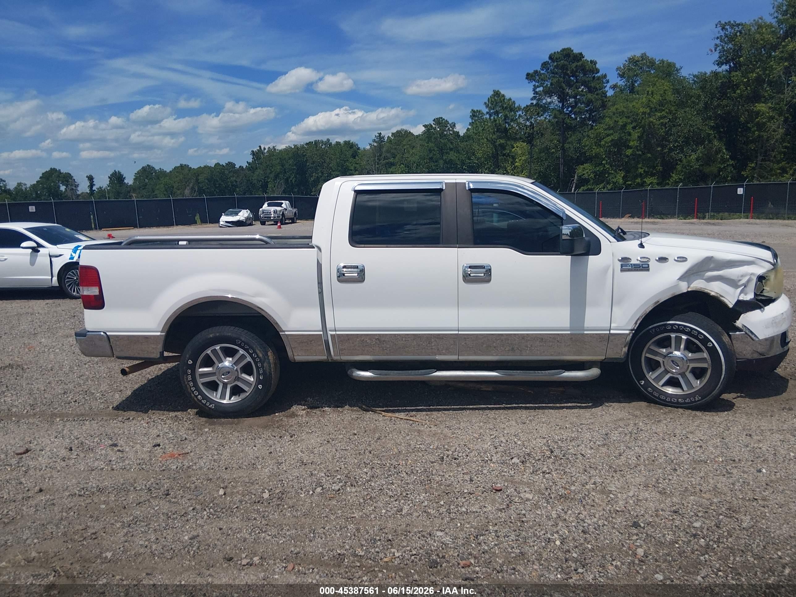 2006 Ford F-150 Lariat/xlt White vin: 1FTPW12V16KC55717