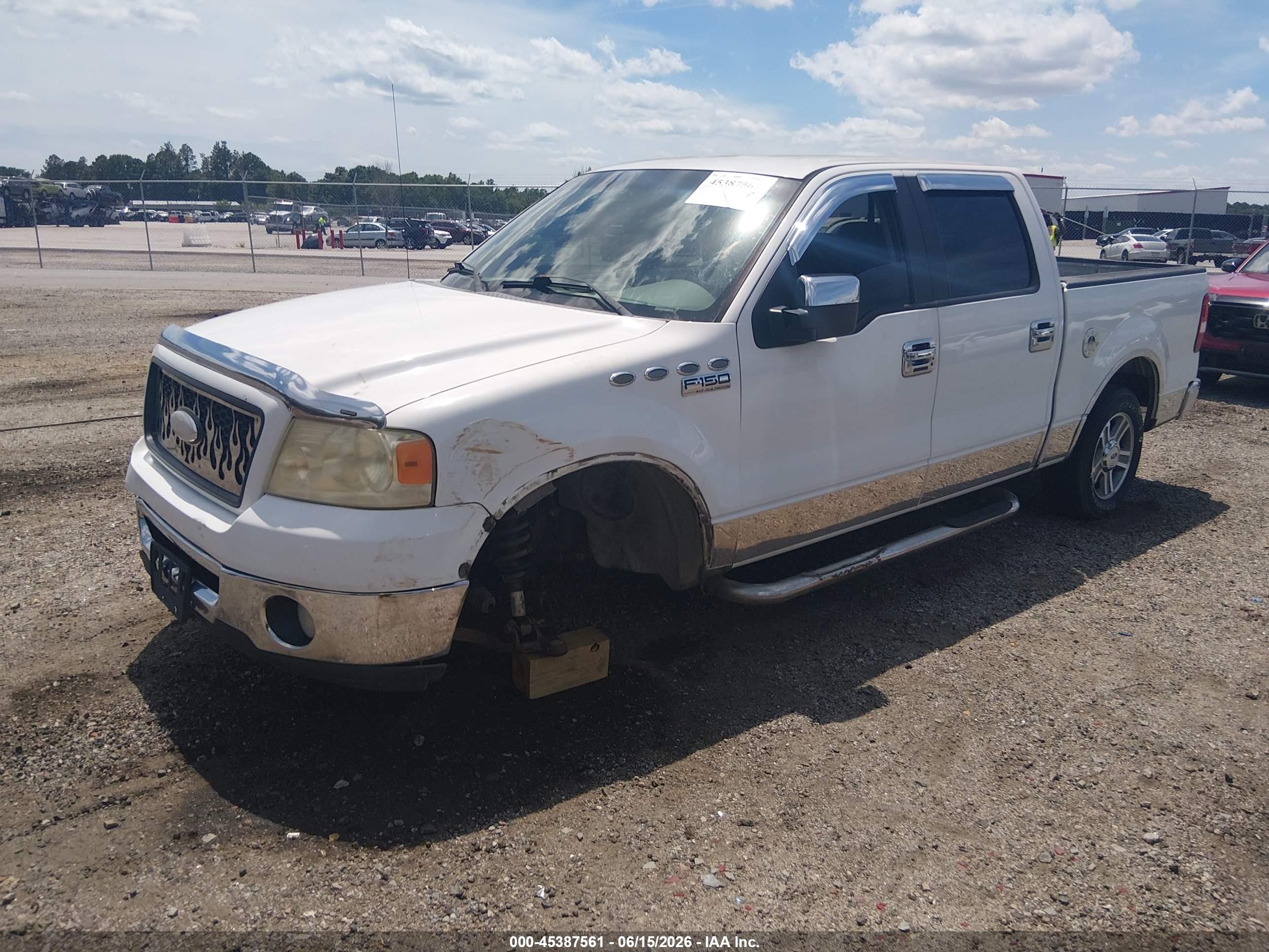 2006 Ford F-150 Lariat/xlt White vin: 1FTPW12V16KC55717