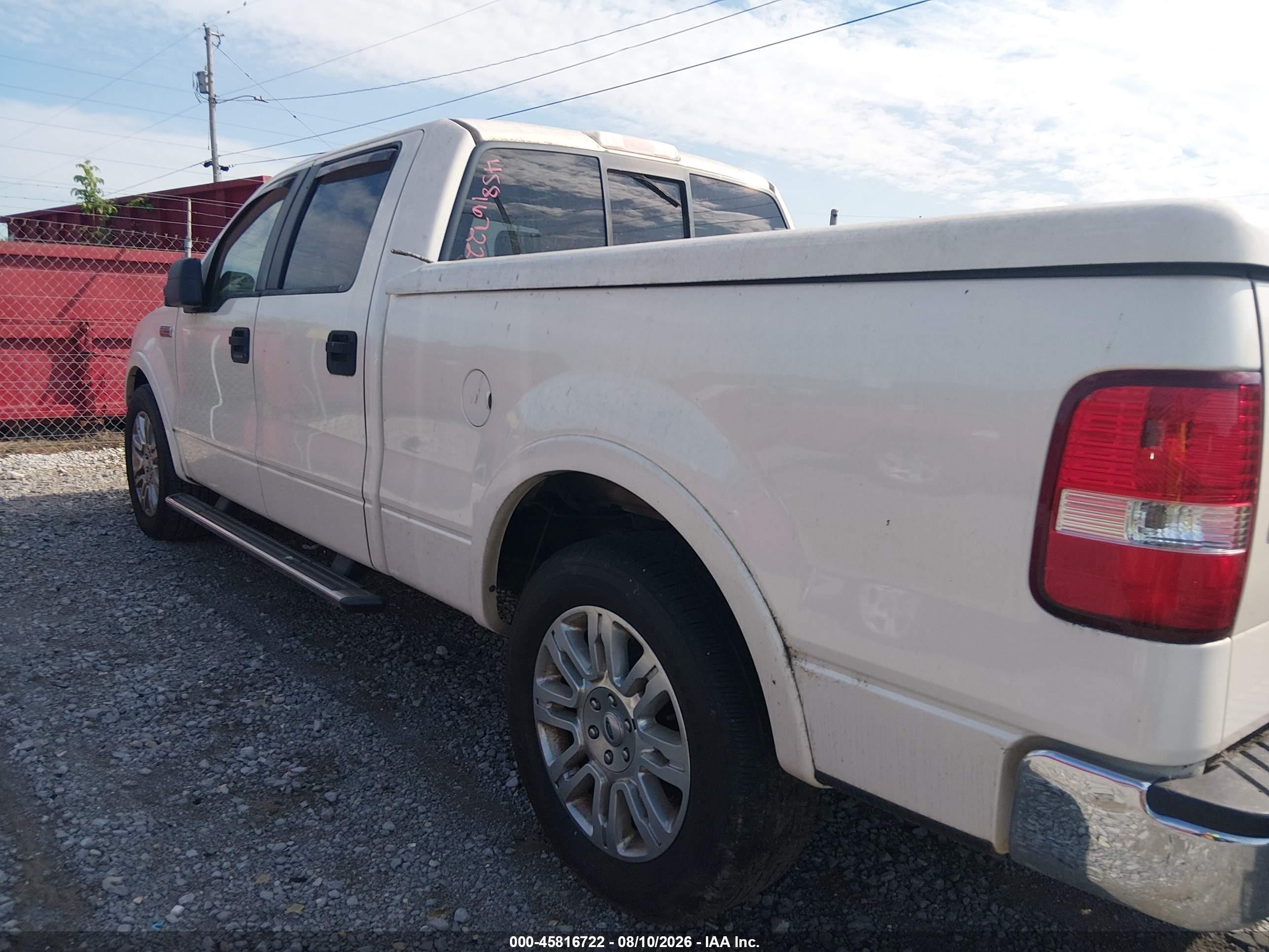 2007 Ford F-150 Lariat/xlt White vin: 1FTPW12V17FA52627