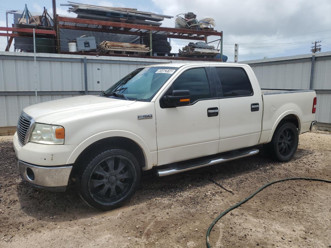 2007 Ford F150 Supercrew Белый vin: 1FTPW12V27FB37587 Damage: Left Front Fender, Heavy Scratch, 5 To 6 Inches