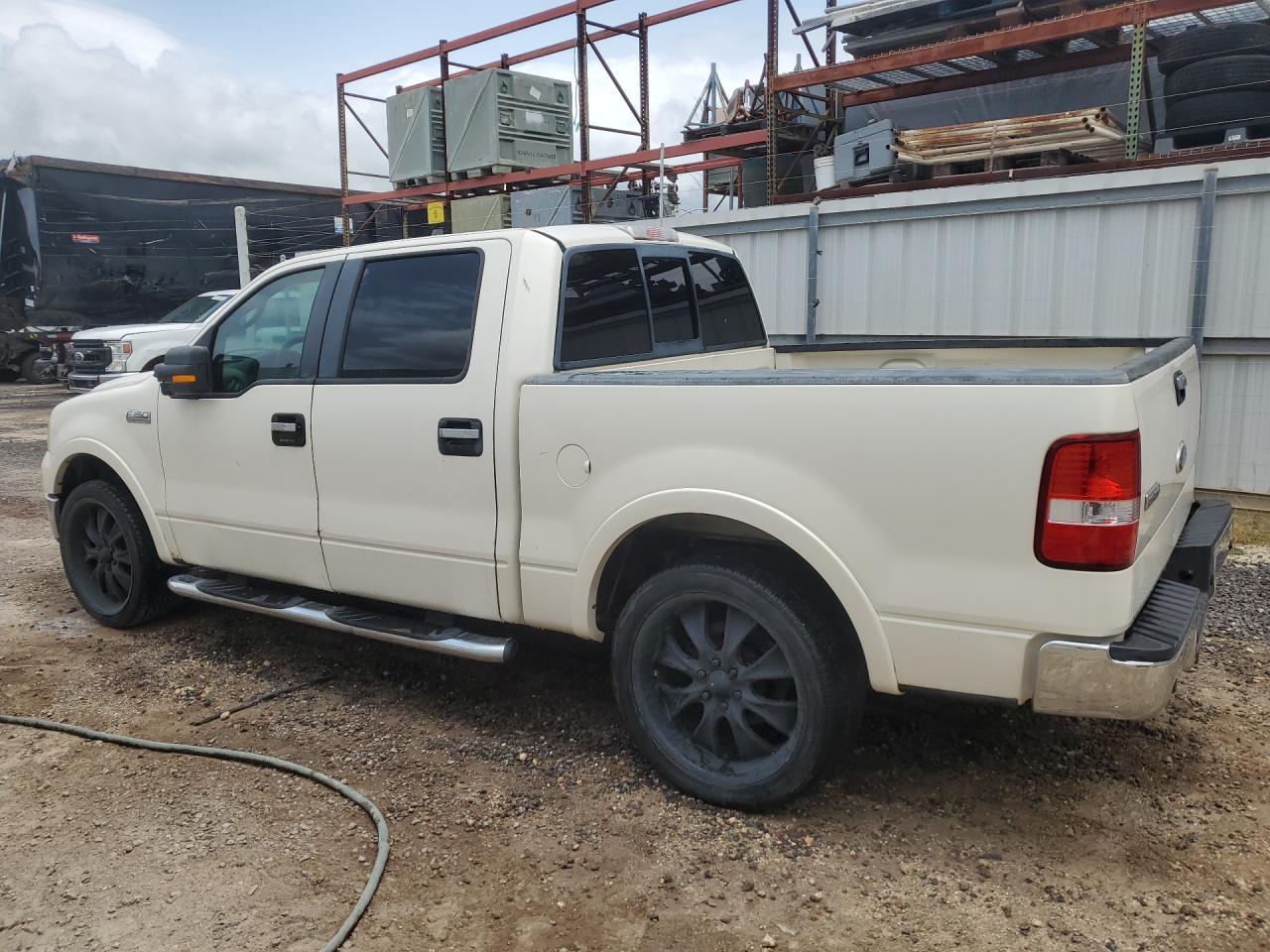 2007 Ford F150 Supercrew Белый vin: 1FTPW12V27FB37587 Damage: Left Bed Side, Heavy Scratch, 1 To 2 Inches