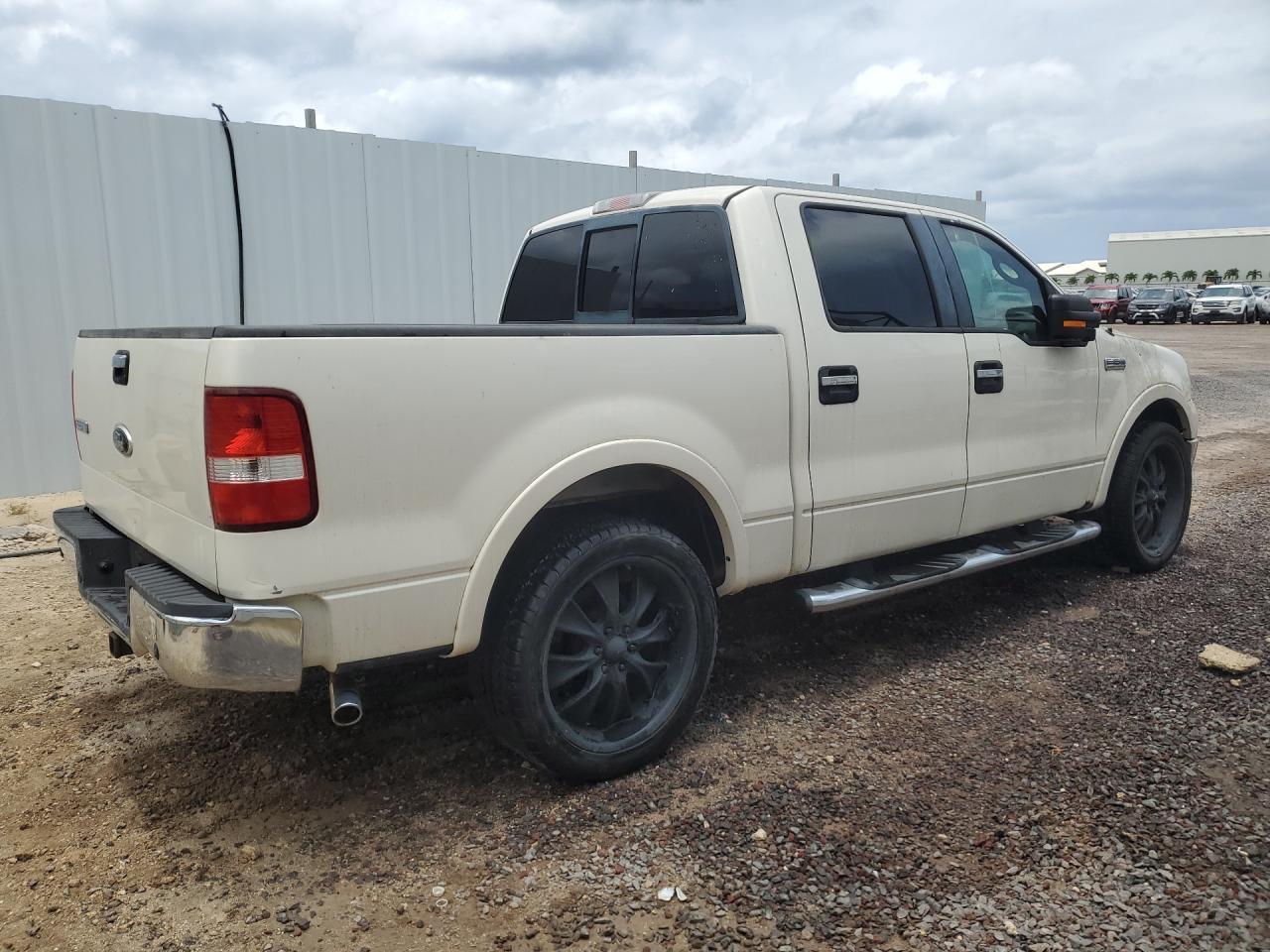 2007 Ford F150 Supercrew Белый vin: 1FTPW12V27FB37587 Damage: Right Bed Side, Dent(S) W/ Paint Dmg, 3 To 4 Inches