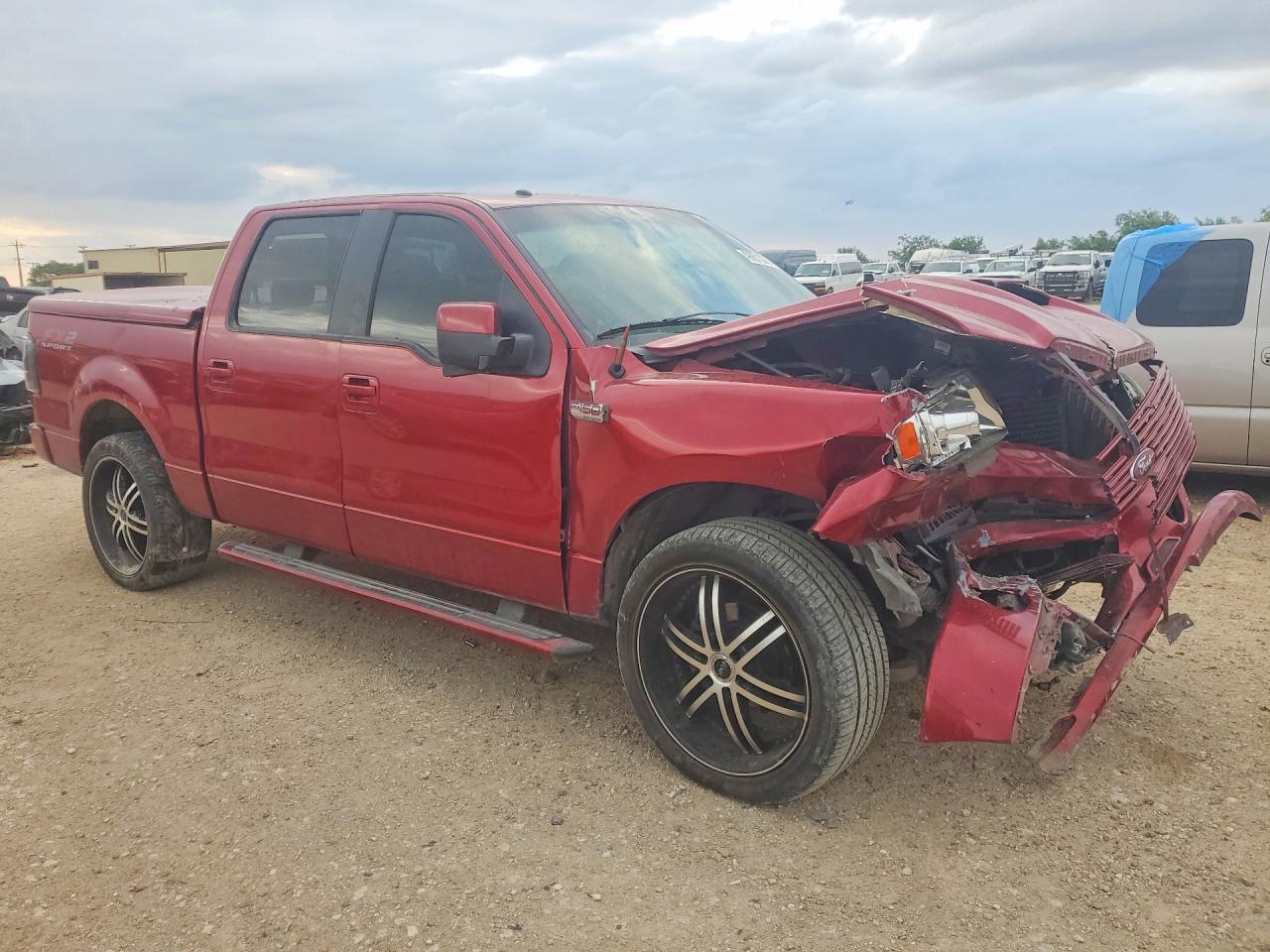 2007 Ford F150 Supercrew Red vin: 1FTPW12V27KB48970