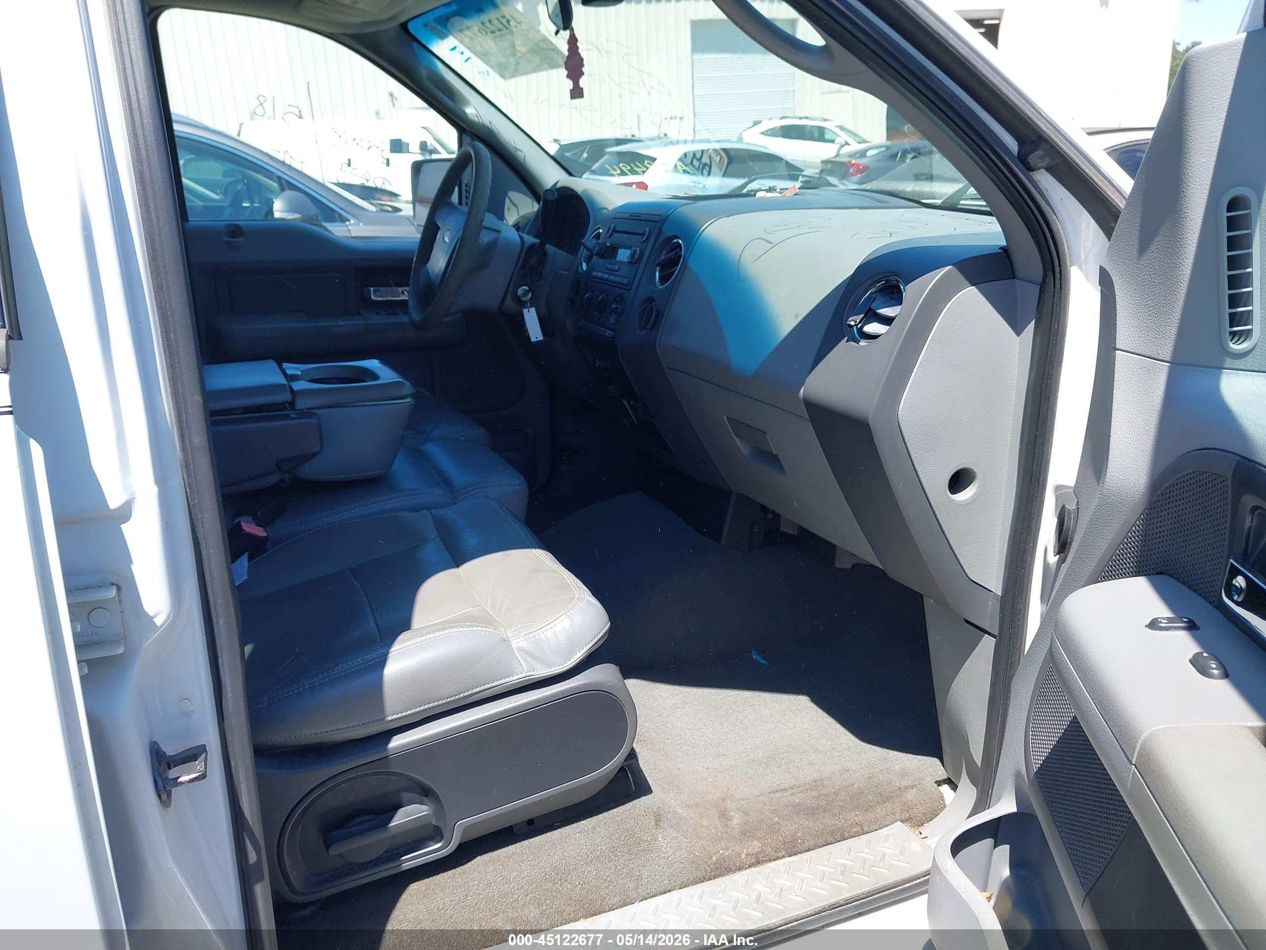 2007 Ford F-150 Lariat/xlt White vin: 1FTPW12V37FA29494