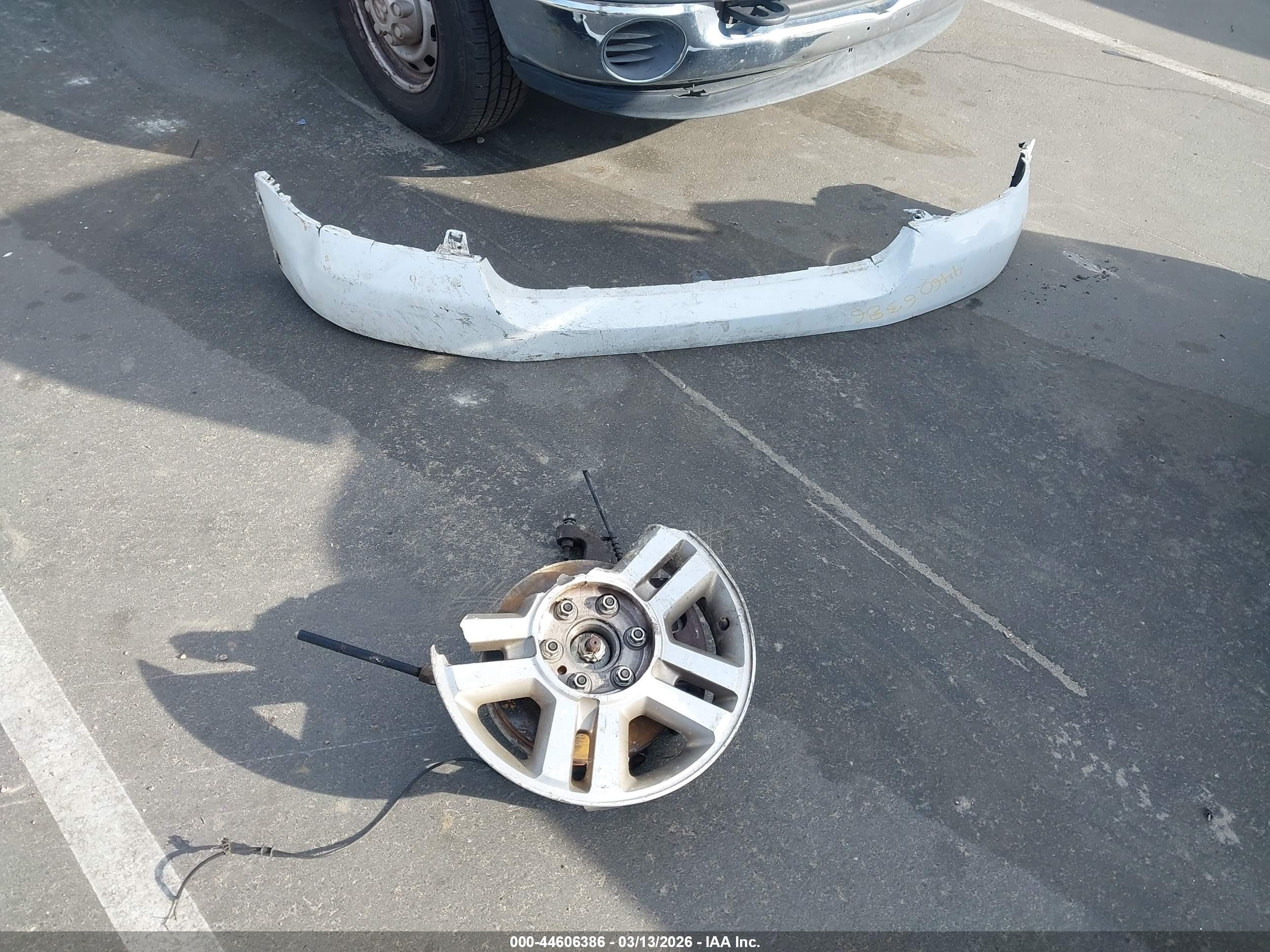 2008 Ford F-150 Lariat White vin: 1FTPW12V38FB28611