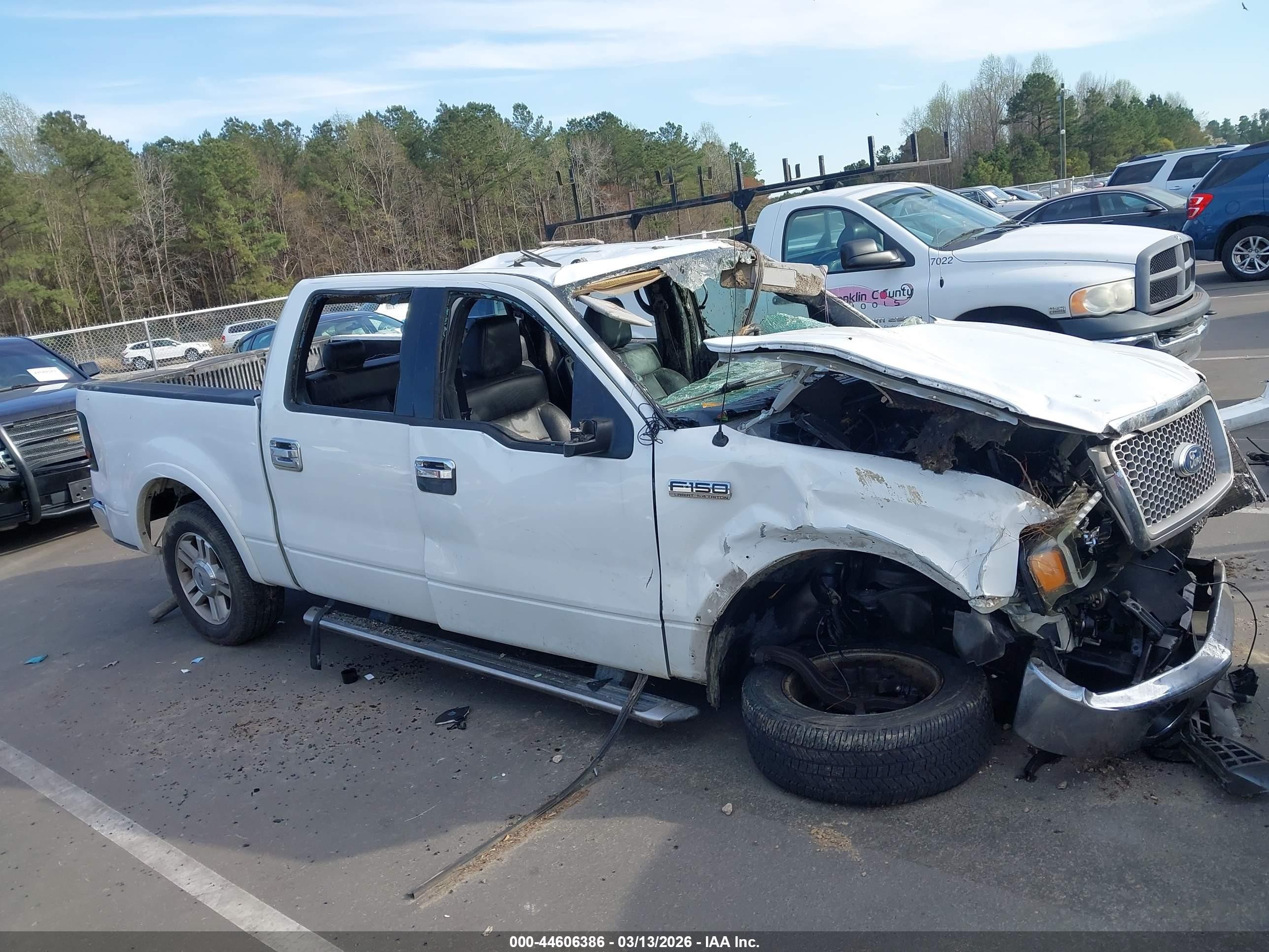 2008 Ford F-150 Lariat White vin: 1FTPW12V38FB28611