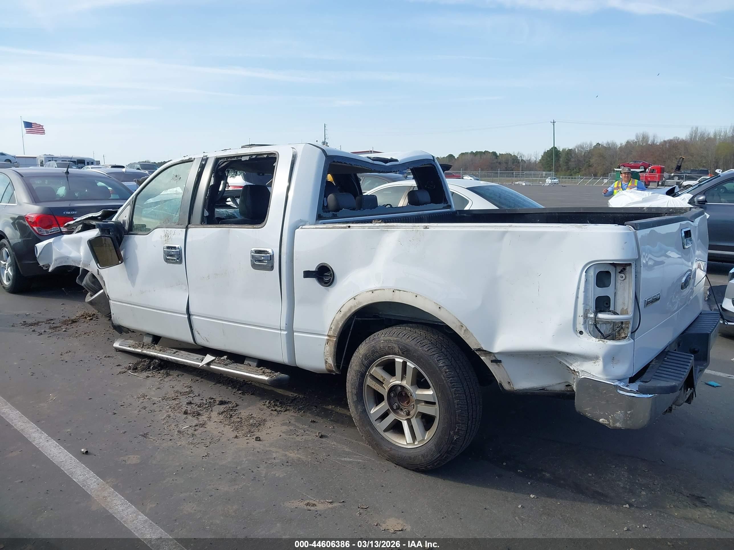 2008 Ford F-150 Lariat White vin: 1FTPW12V38FB28611
