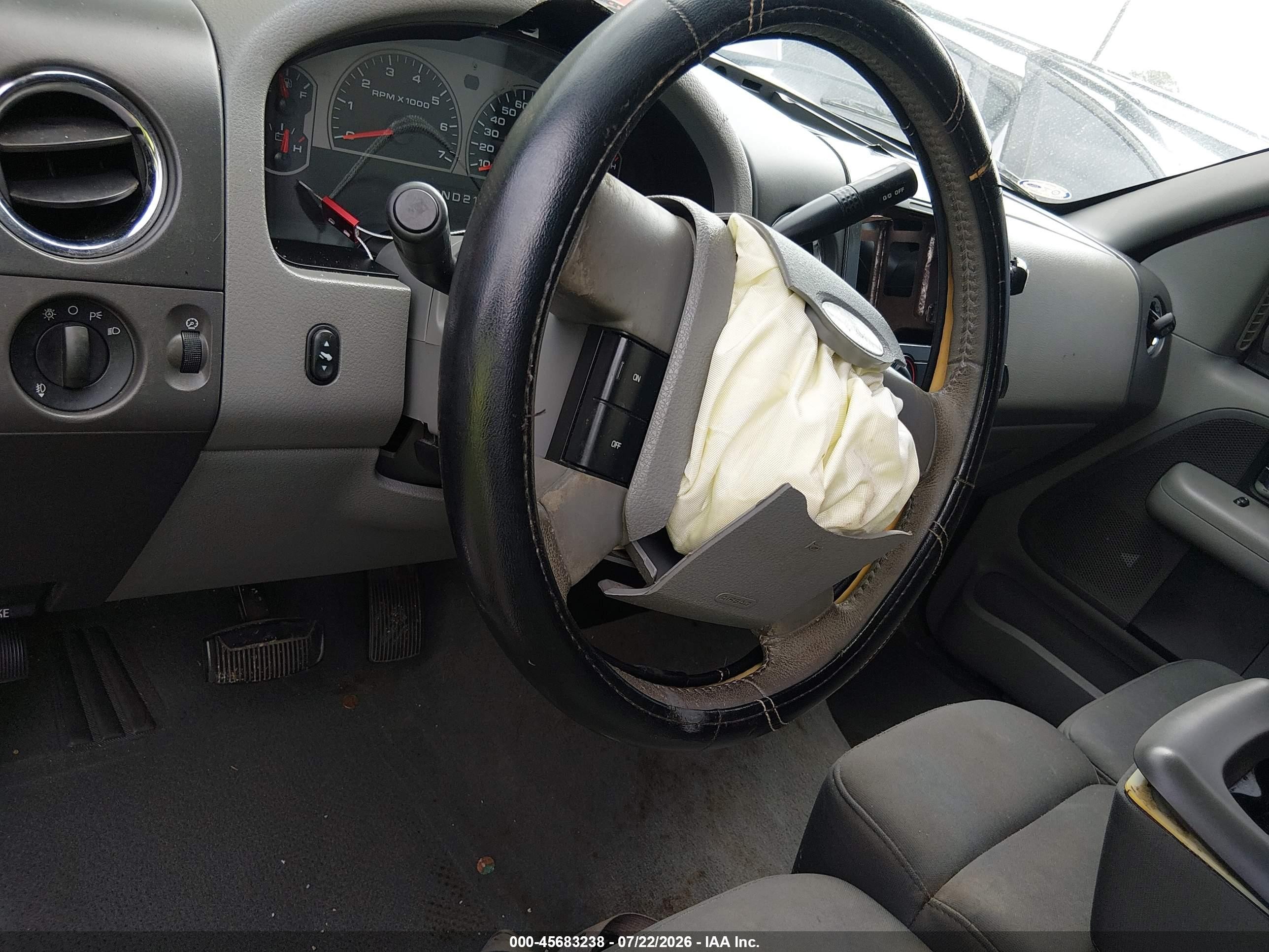 2007 Ford F-150 Lariat/xlt Red vin: 1FTPW12V47KD44506