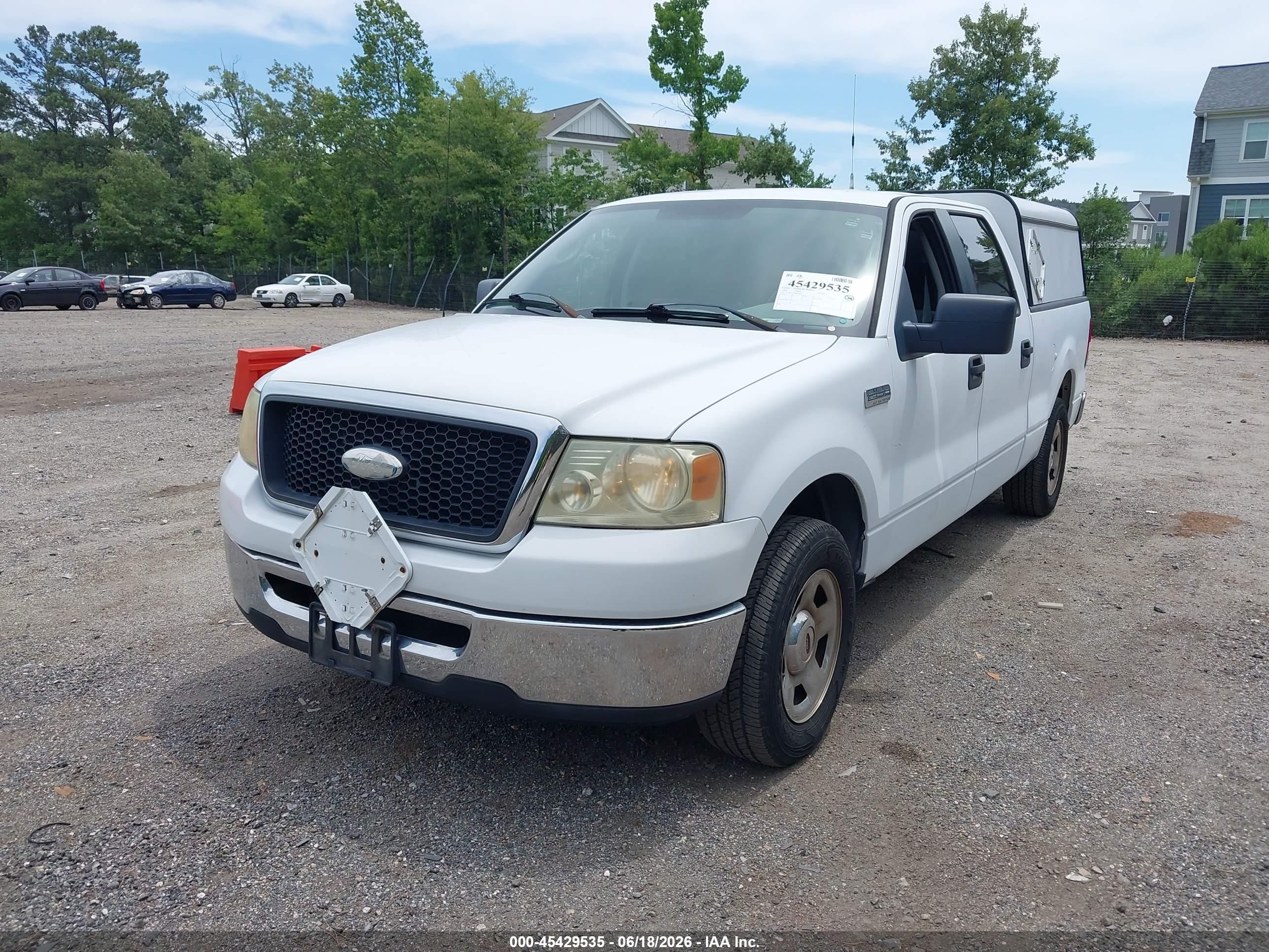 2008 Ford F-150   White vin: 1FTPW12V58FB54675