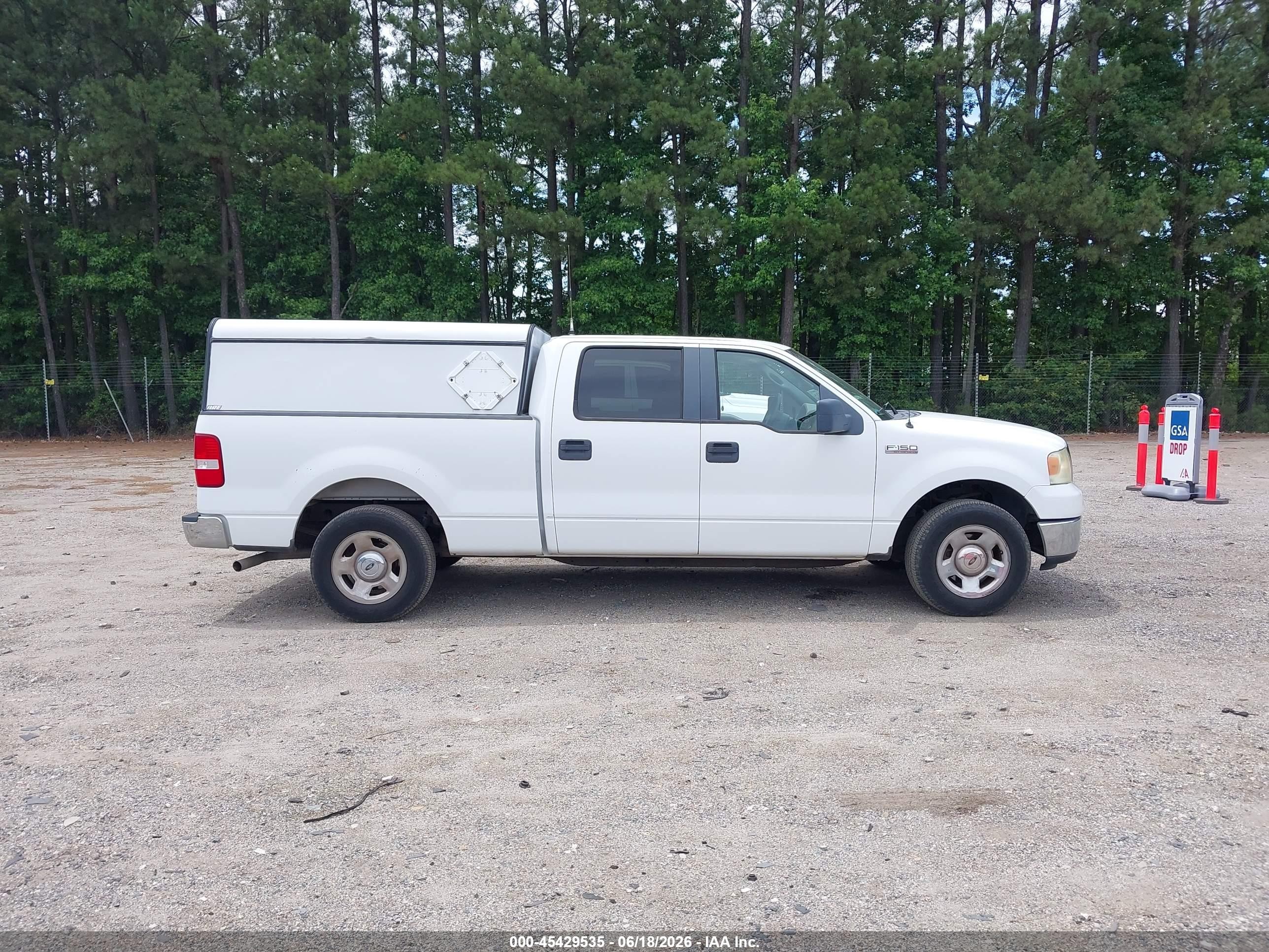 2008 Ford F-150   White vin: 1FTPW12V58FB54675
