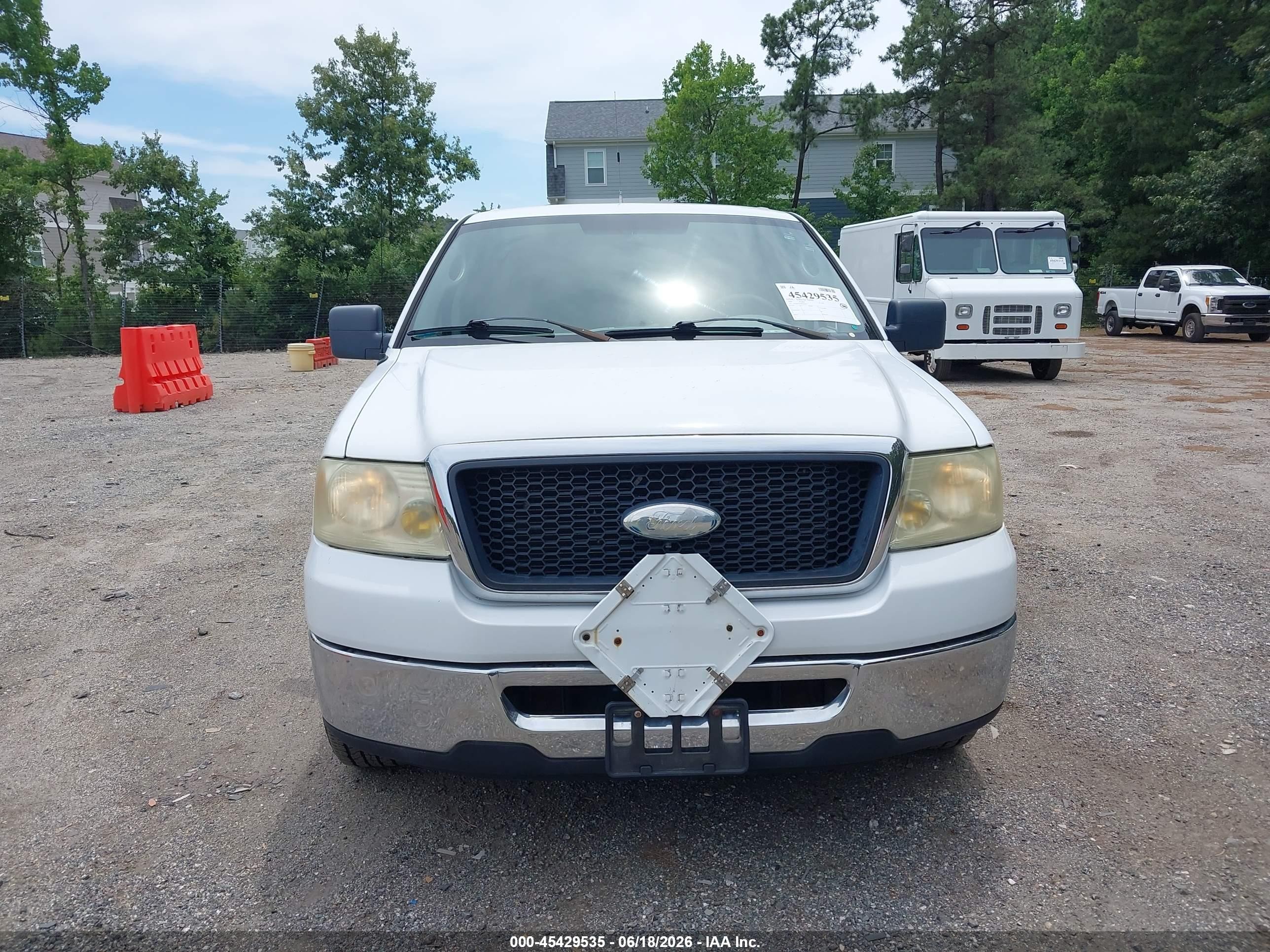 2008 Ford F-150   White vin: 1FTPW12V58FB54675