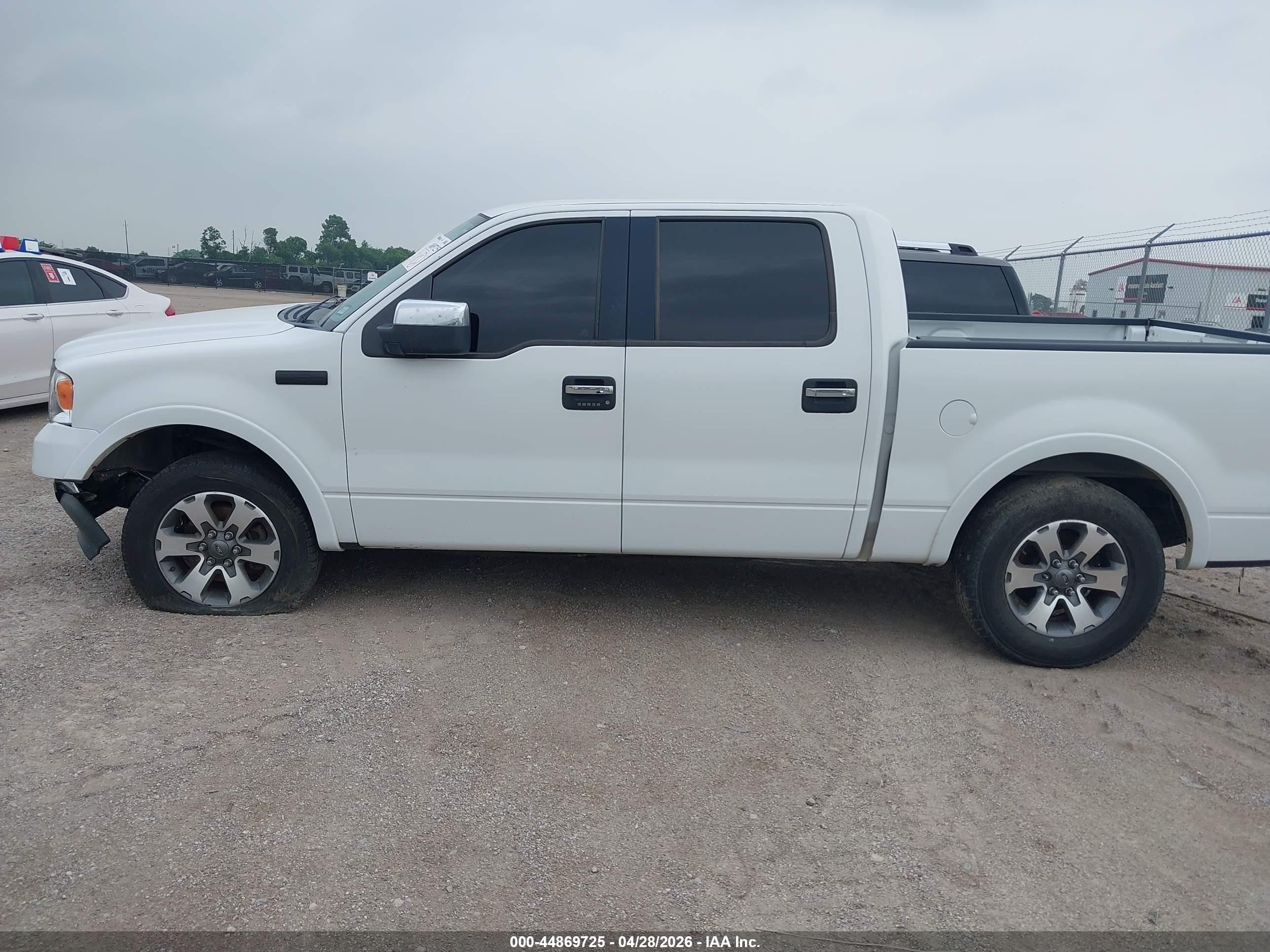 2006 Ford F-150 Lariat/xlt White vin: 1FTPW12V76KD06489