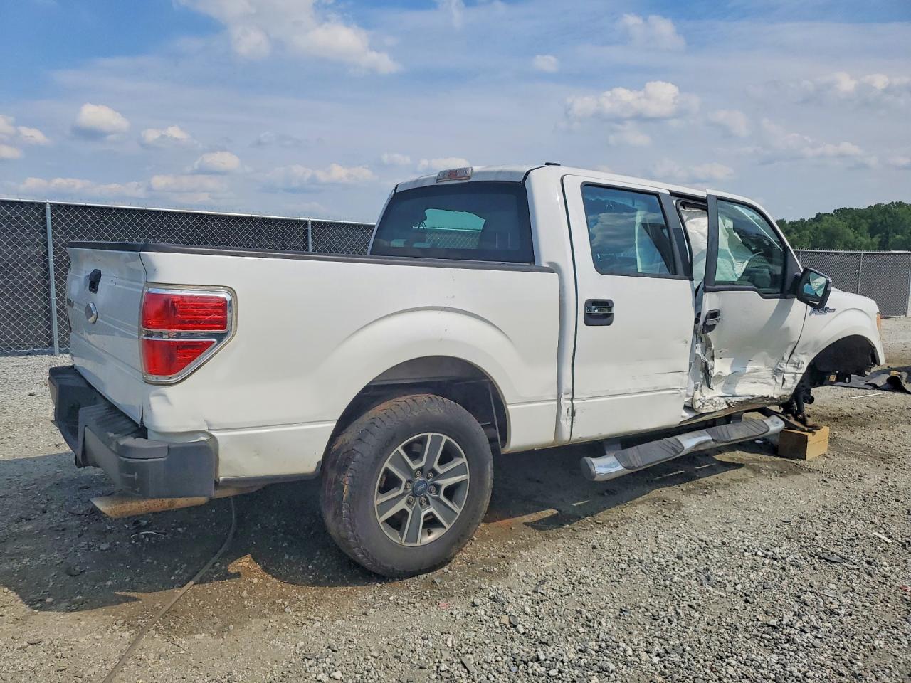 2009 Ford F150 Supercrew White vin: 1FTPW12V79KB56307