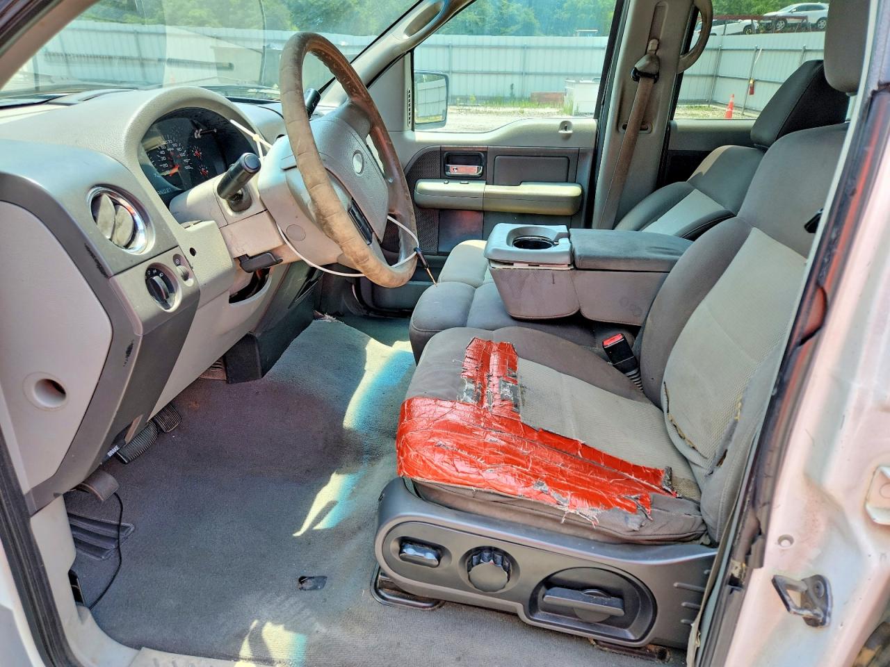2006 Ford F150 Supercrew White vin: 1FTPW12V86FB52447