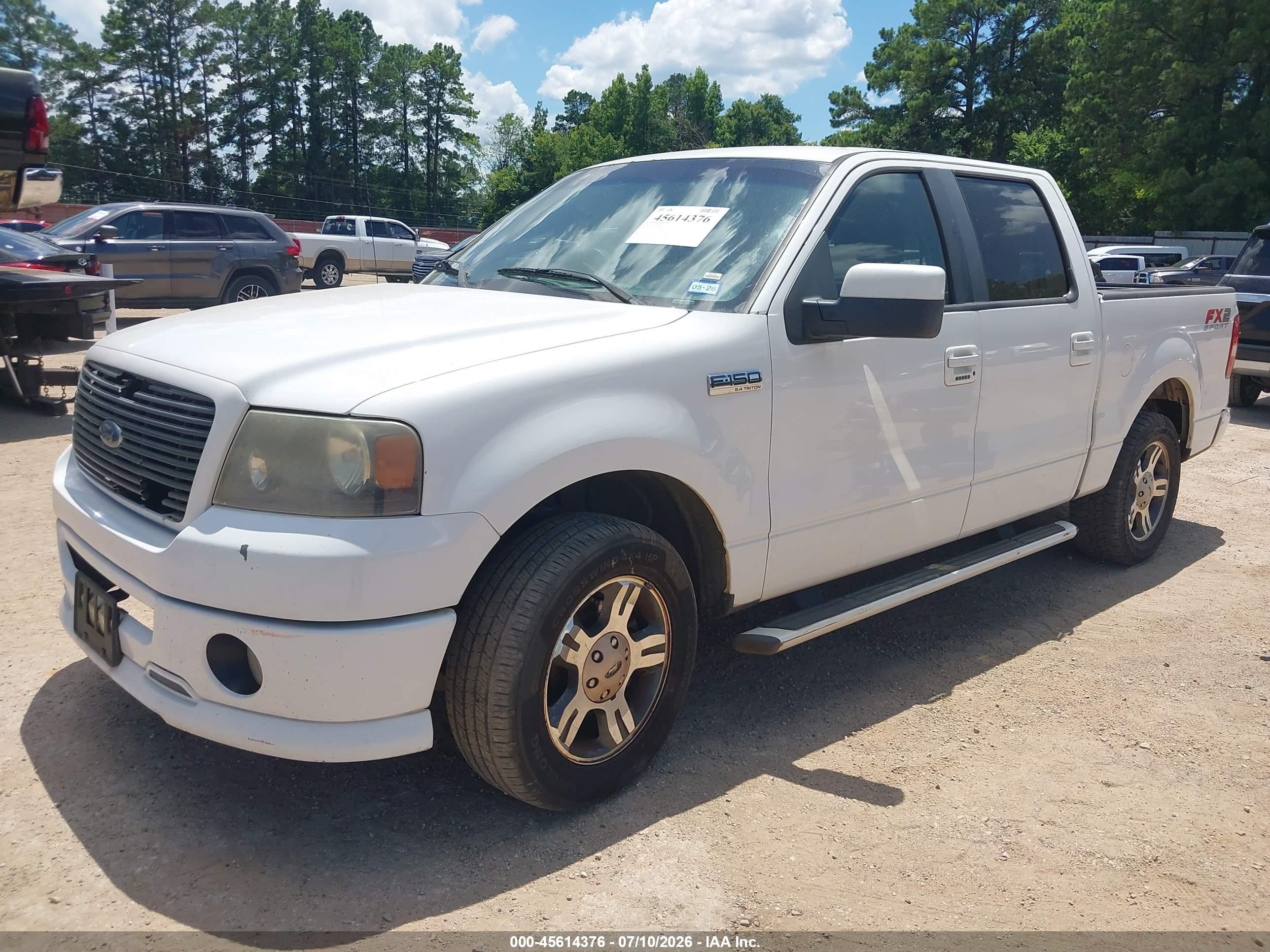 2007 Ford F-150 Lariat/xlt White vin: 1FTPW12V87KB22633
