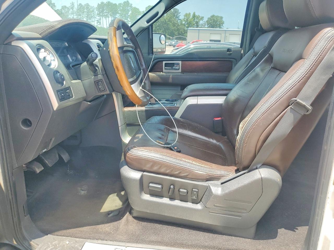2009 Ford F150 Supercrew White vin: 1FTPW12V99FB02533