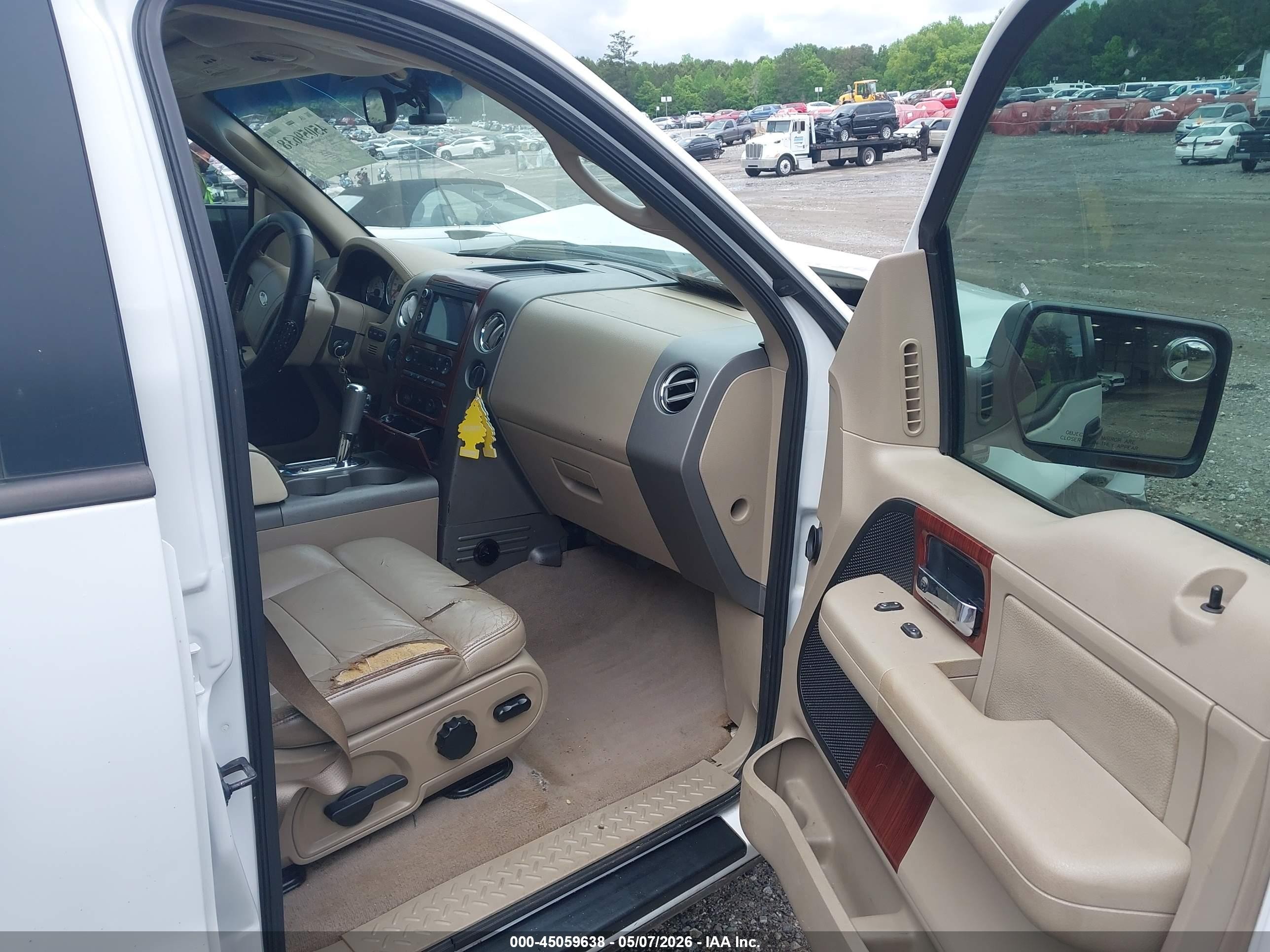 2005 Ford F-150 Fx4/lariat/xlt White vin: 1FTPW14505KF05959