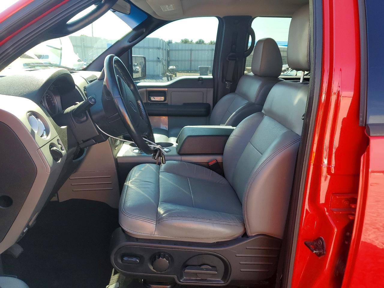 2004 Ford F150 Supercrew Red vin: 1FTPW14514KC77761