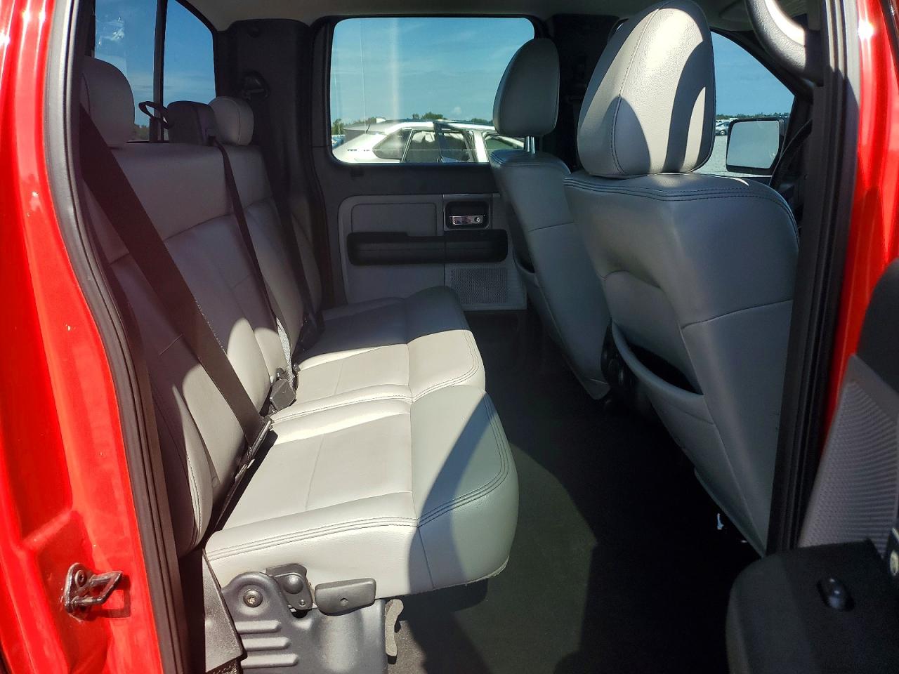 2004 Ford F150 Supercrew Red vin: 1FTPW14514KC77761