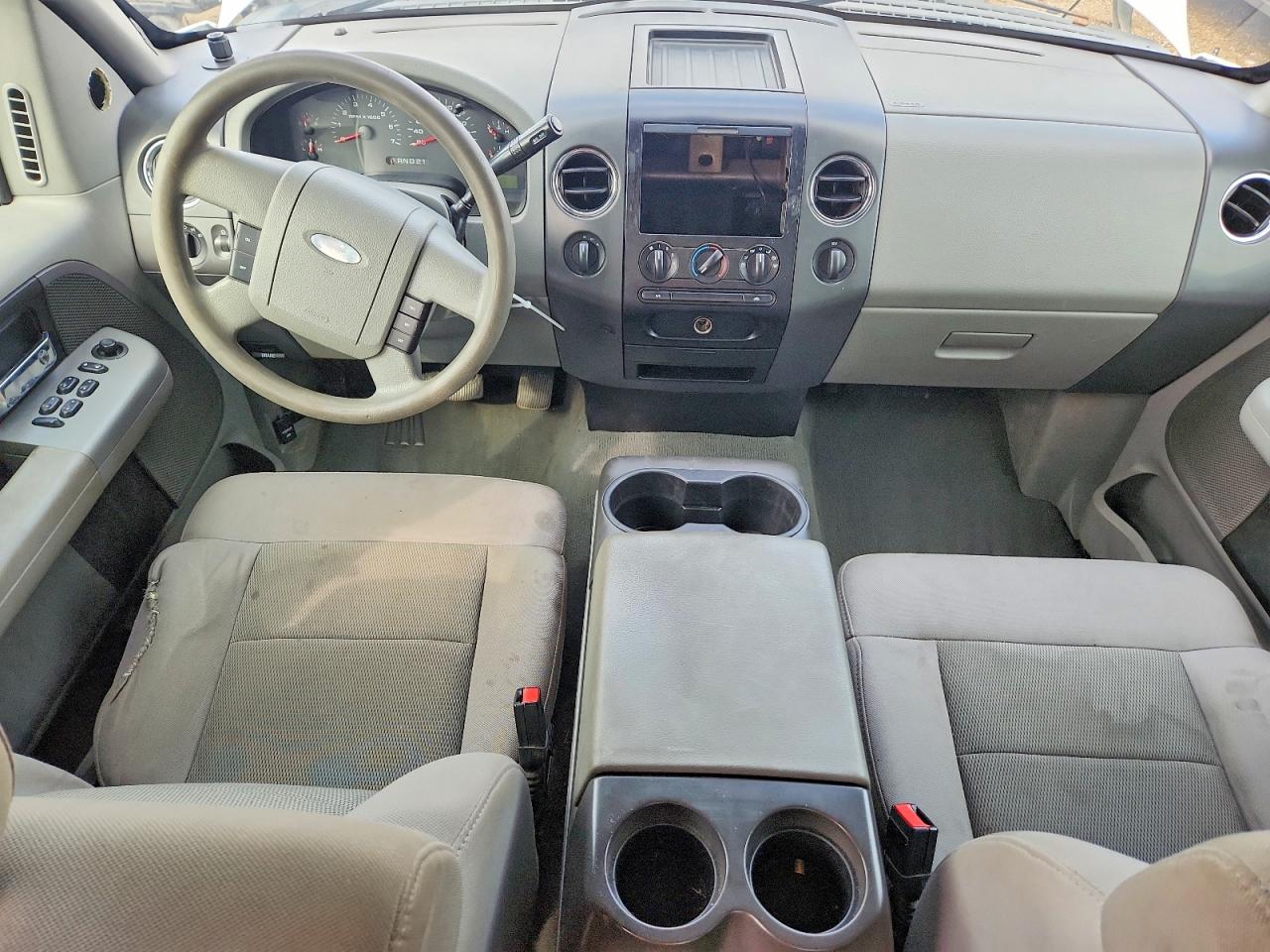 2005 Ford F150 Supercrew White vin: 1FTPW14515KE60367