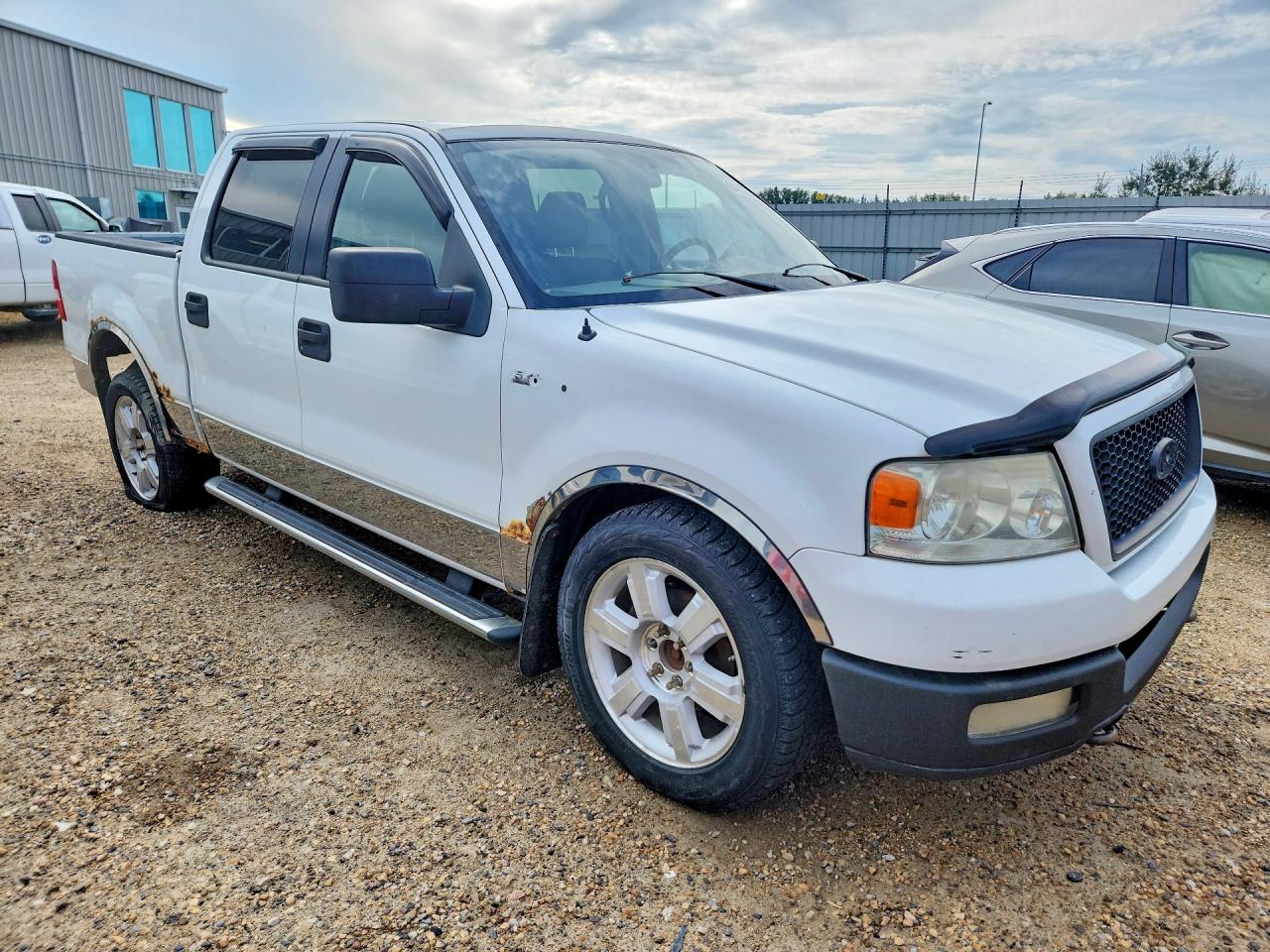 2005 Ford F150 Supercrew White vin: 1FTPW14515KE60367