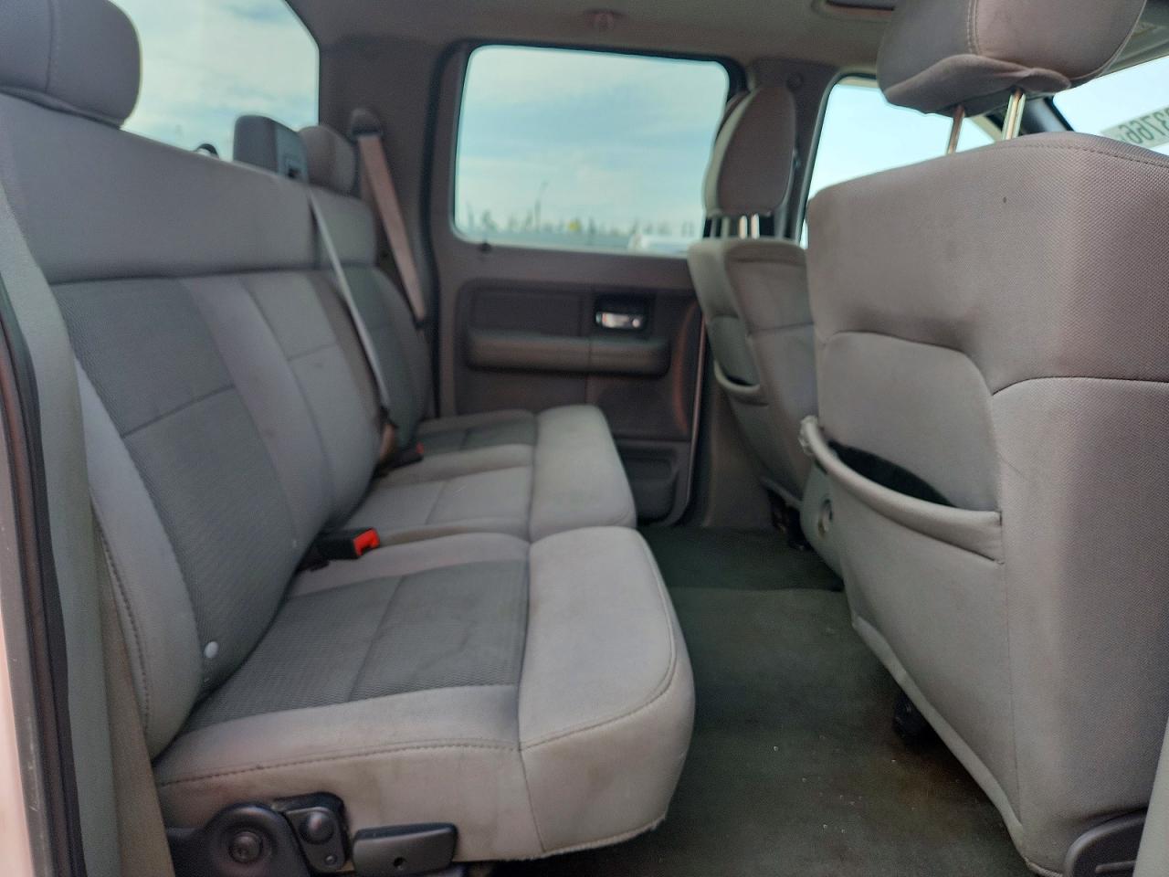 2005 Ford F150 Supercrew White vin: 1FTPW14515KE60367