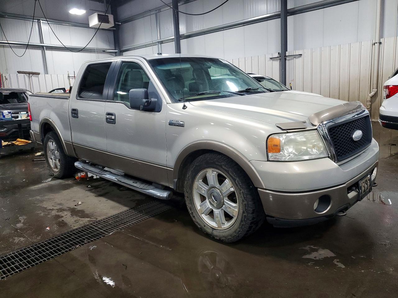2006 Ford F150 Supercrew Beige vin: 1FTPW14516FA55927