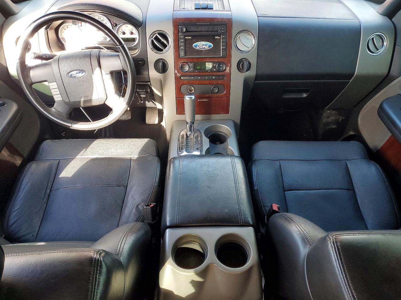 2007 Ford F150 Supercrew Red vin: 1FTPW14517FA76522
