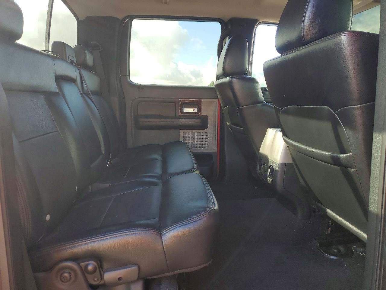 2007 Ford F150 Supercrew Red vin: 1FTPW14517FA76522