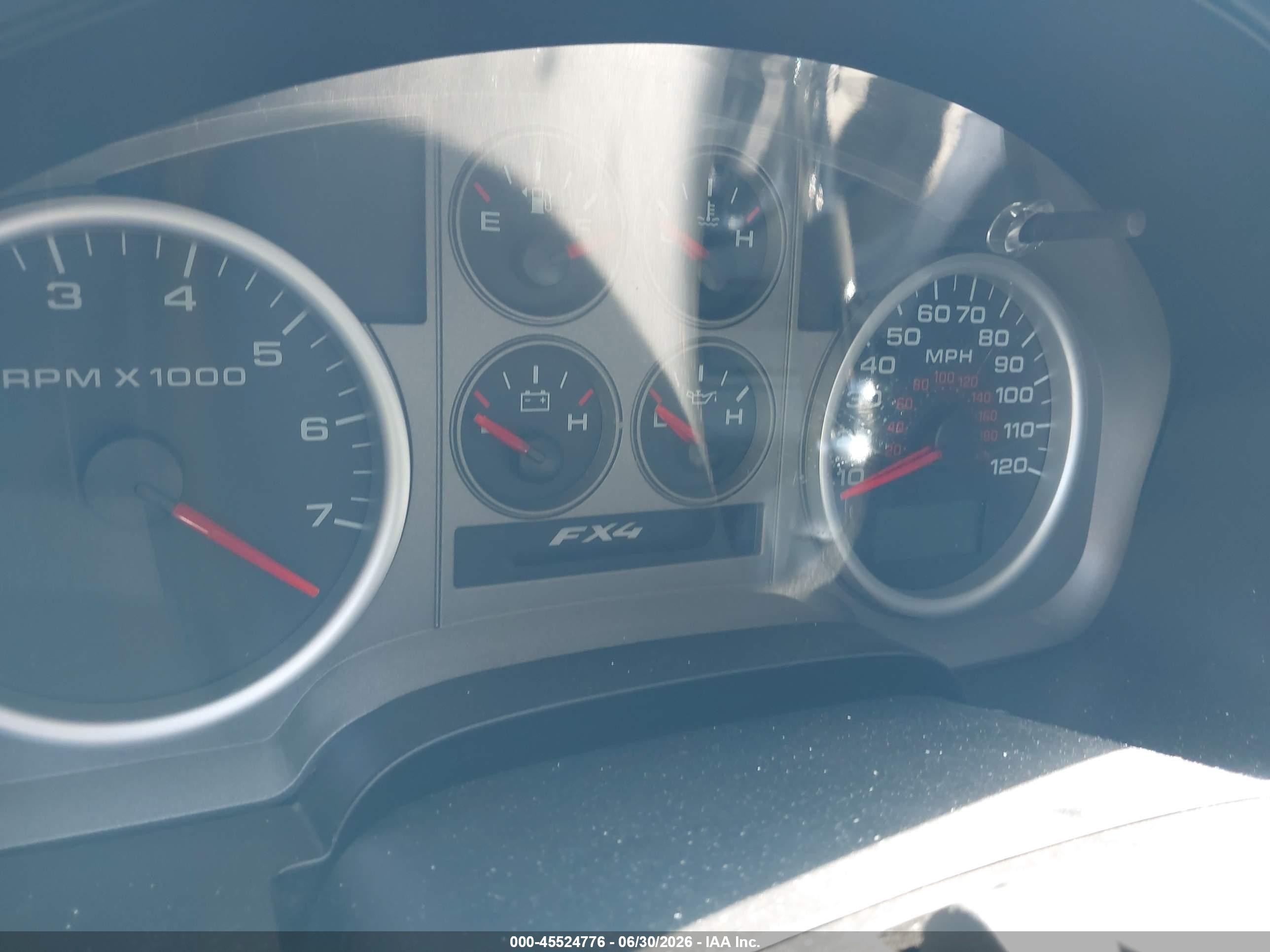 2008 Ford F-150 Fx4 White vin: 1FTPW14518FA12966