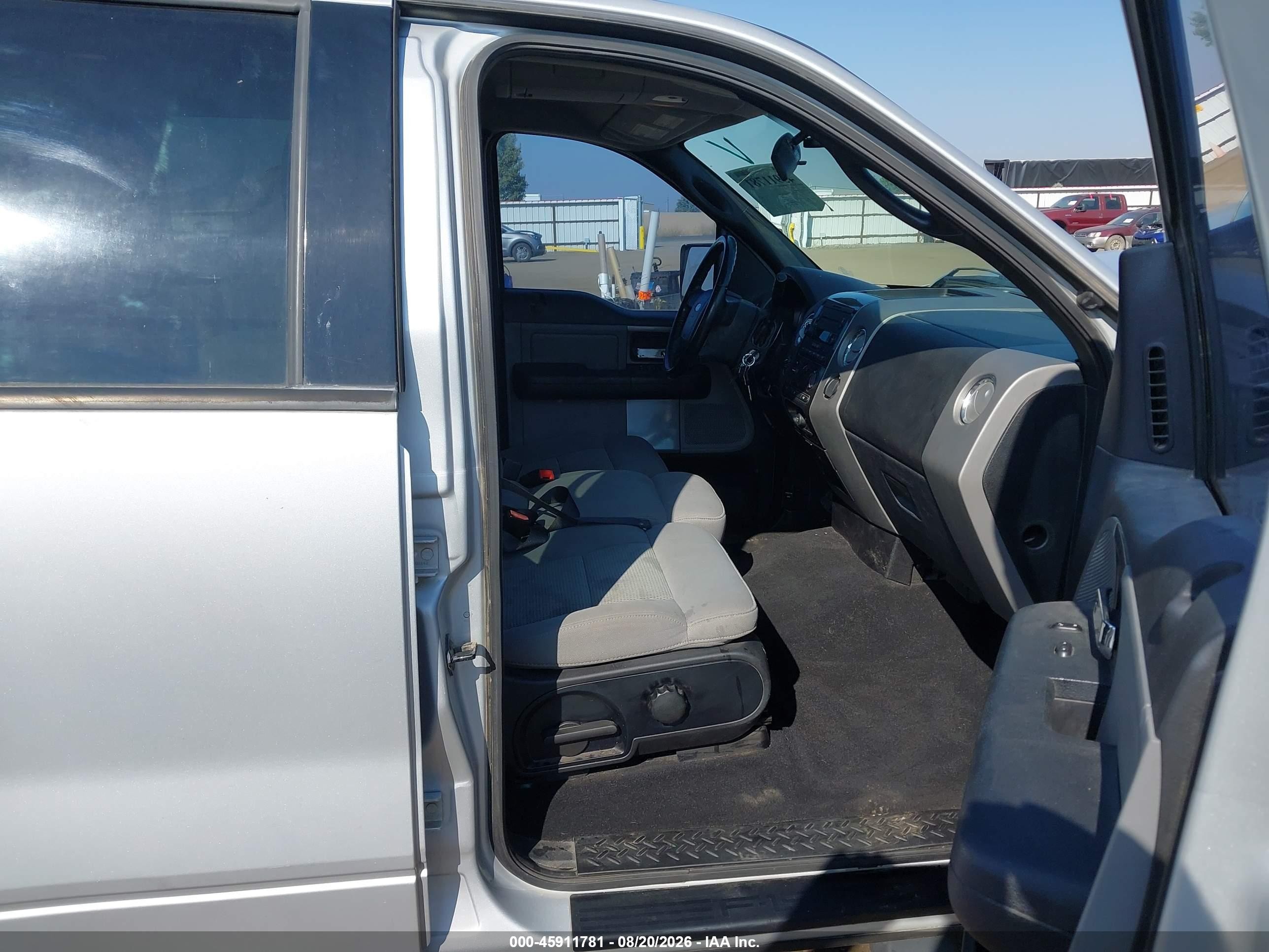 2004 Ford F-150 Fx4/lariat/xlt Silver vin: 1FTPW14524KB44782