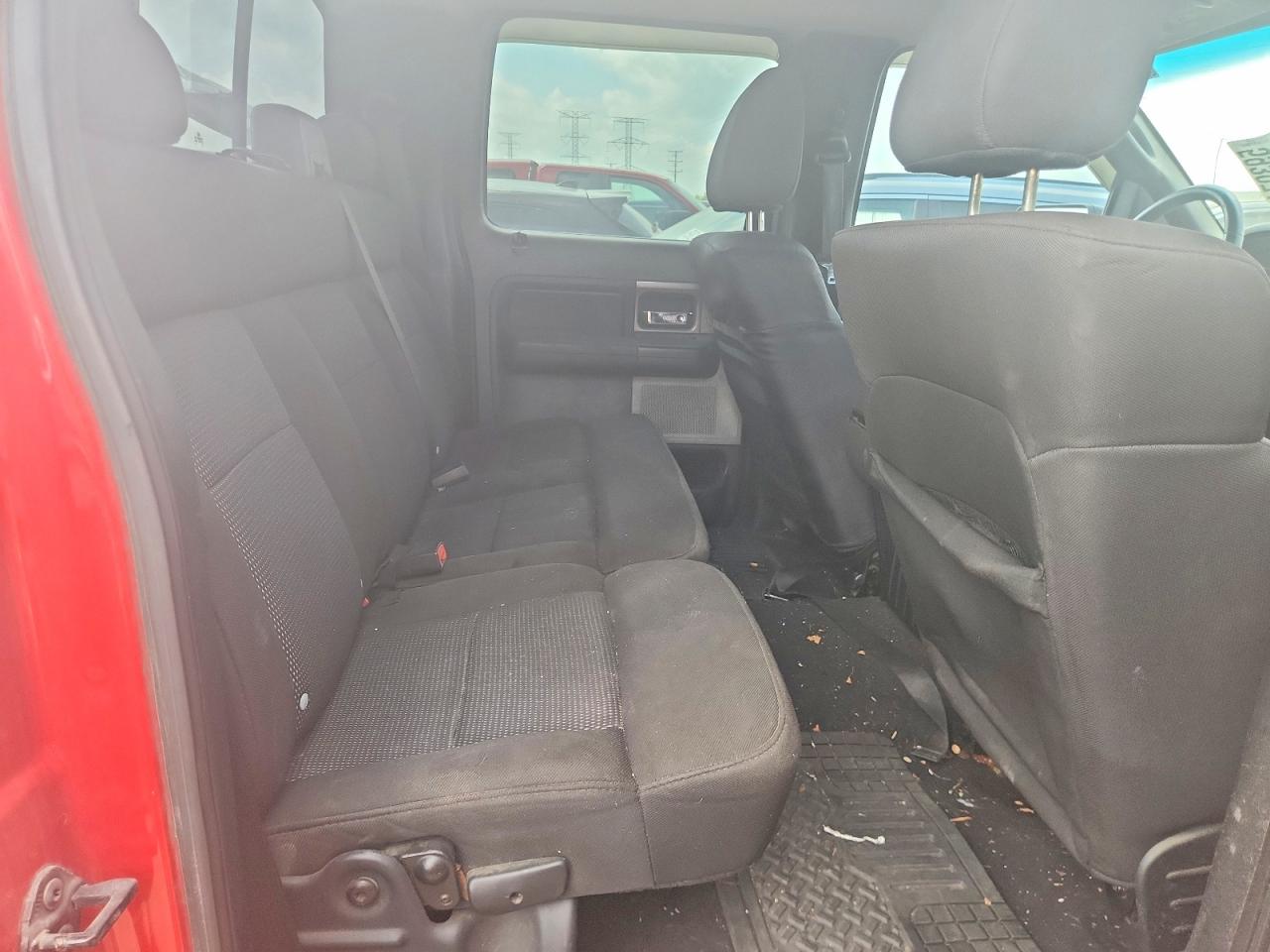 2005 Ford F-150 Red vin: 1FTPW14525KF06319