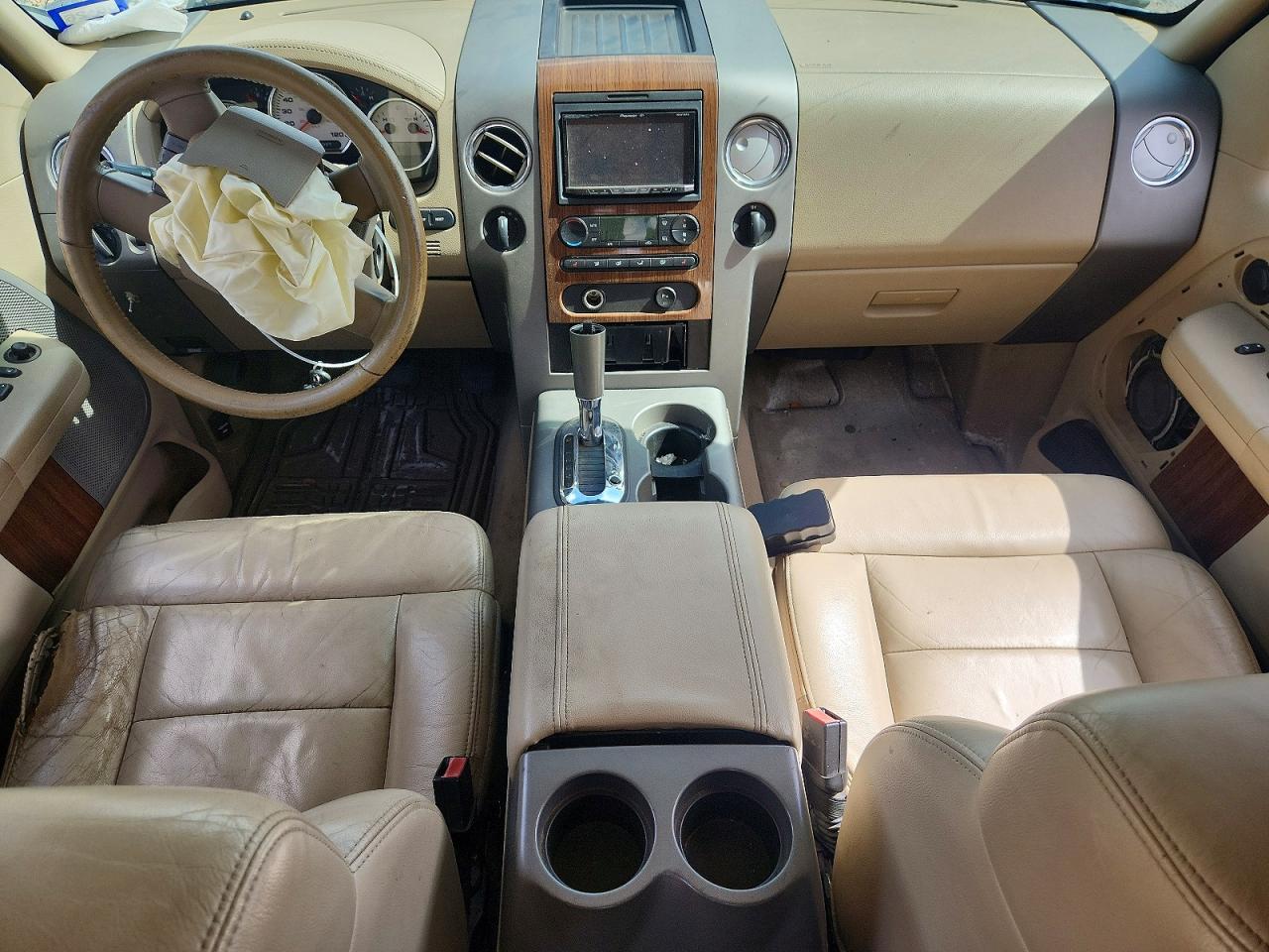 2004 Ford F150 Supercrew White vin: 1FTPW14534KC32790