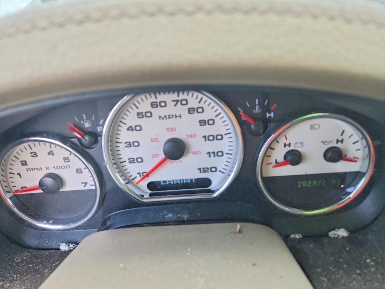2005 Ford F150 Supercrew White vin: 1FTPW14535KE28665