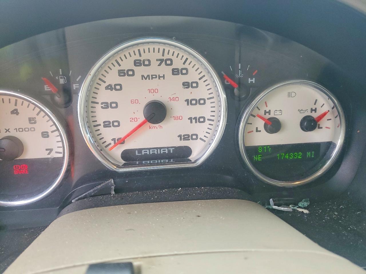 2004 Ford F150 Supercrew White vin: 1FTPW14554FA42840
