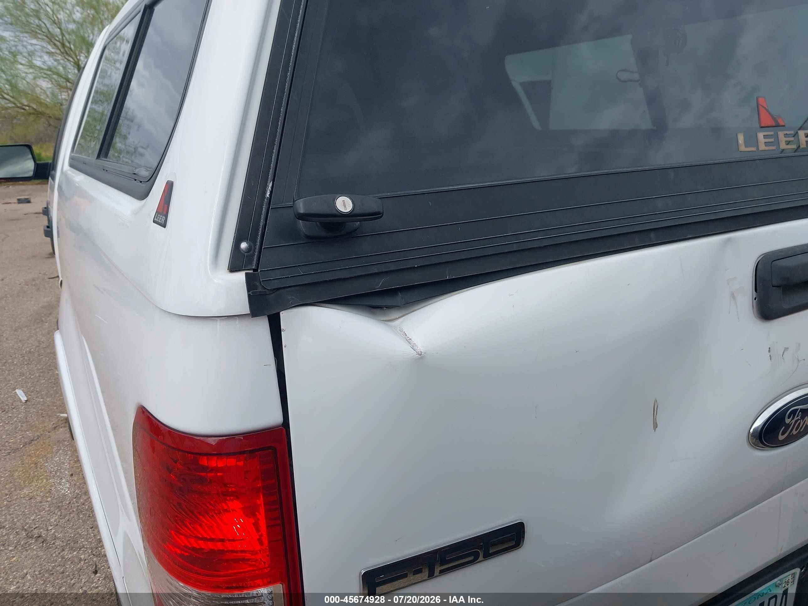 2004 Ford F-150   White vin: 1FTPW14554KB70552