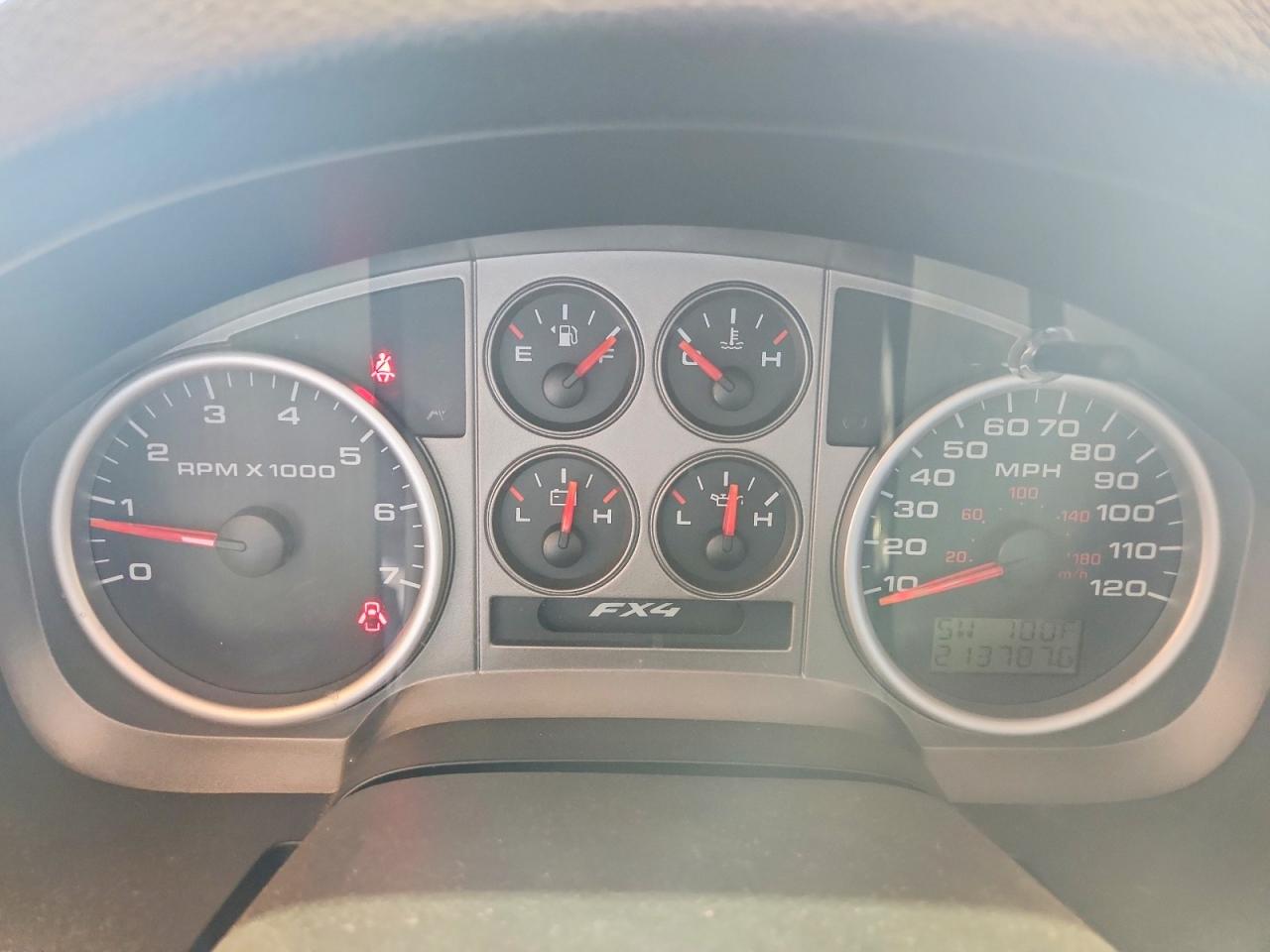 2004 Ford F150 Supercrew Silver vin: 1FTPW14554KC73325