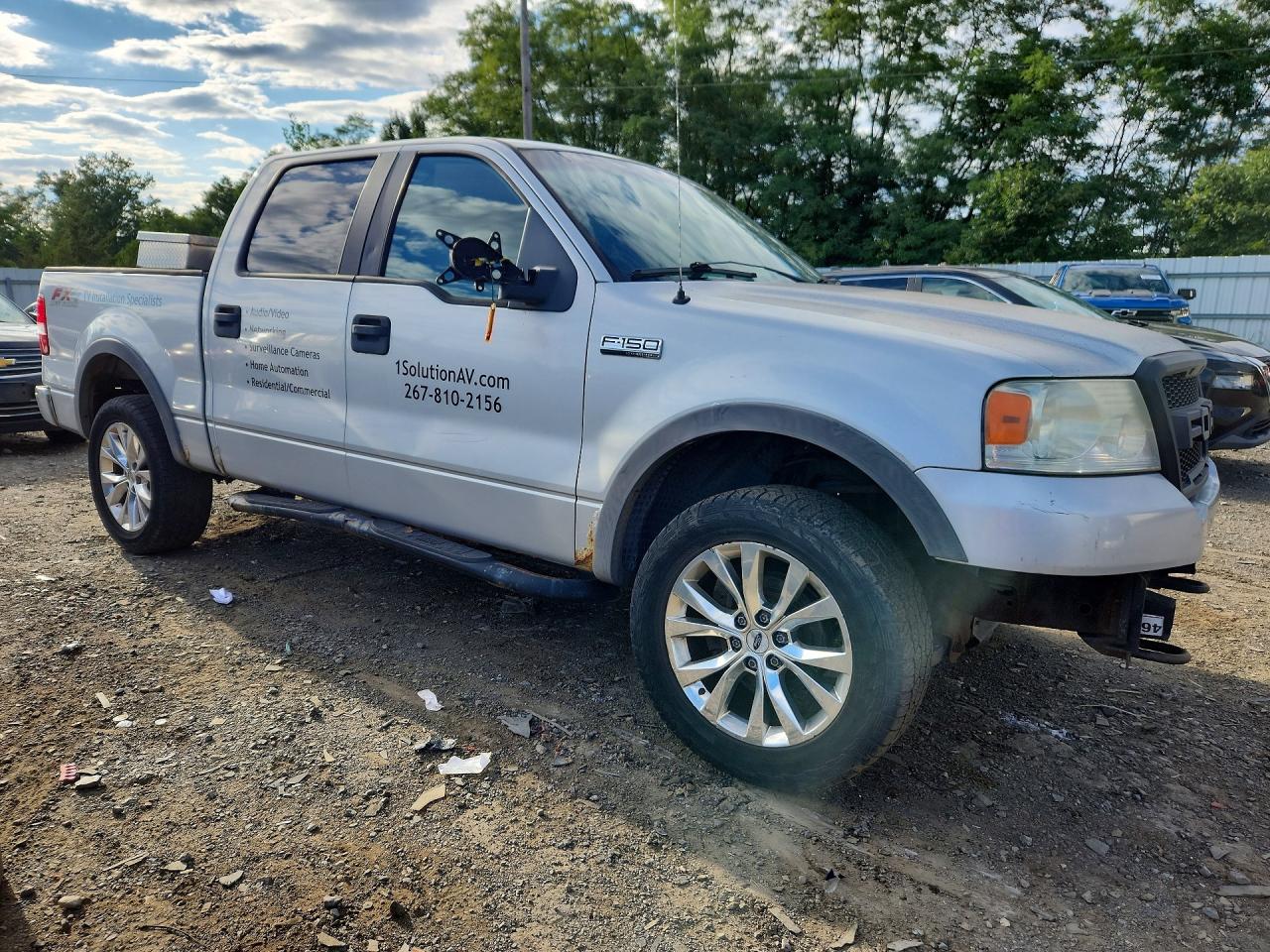 2005 Ford F-150 Styleside Silver vin: 1FTPW14555KD36876