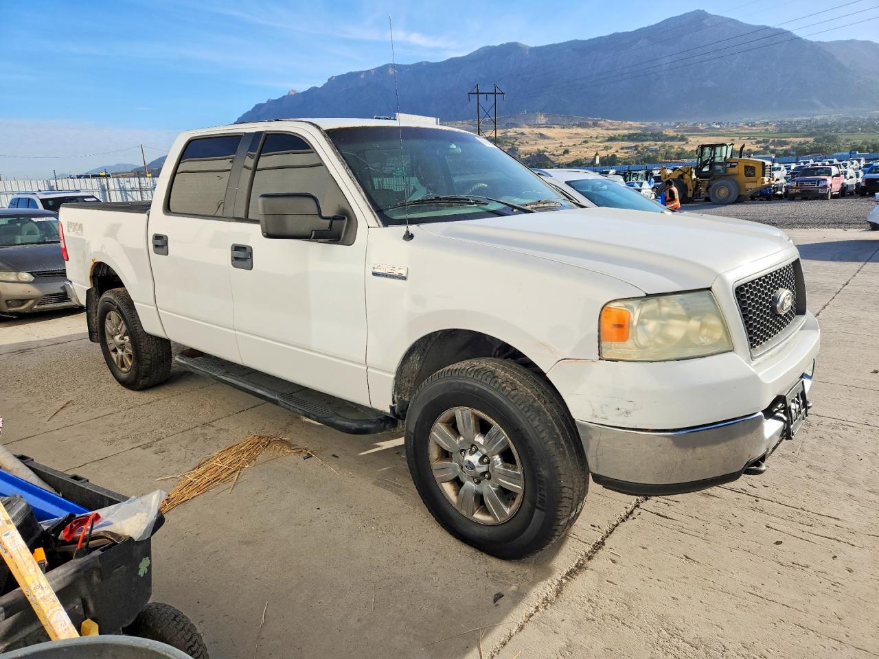 2005 Ford F150 Supercrew White vin: 1FTPW14555KD59526