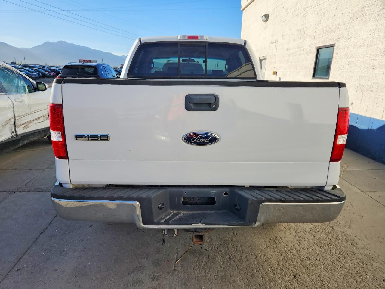 2005 Ford F150 Supercrew White vin: 1FTPW14555KD59526