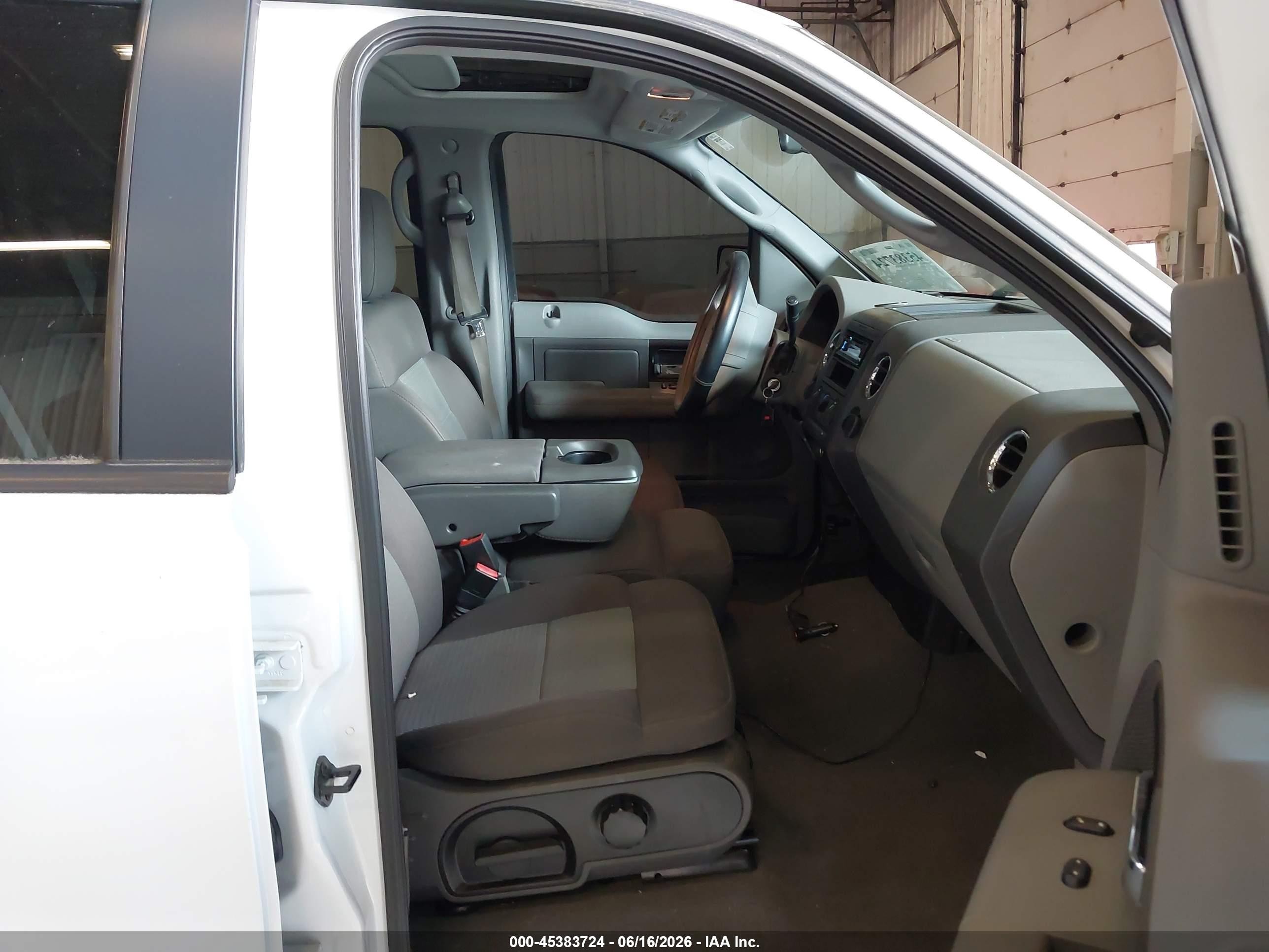 2005 Ford F-150 Fx4/lariat/xlt White vin: 1FTPW14555KE61814