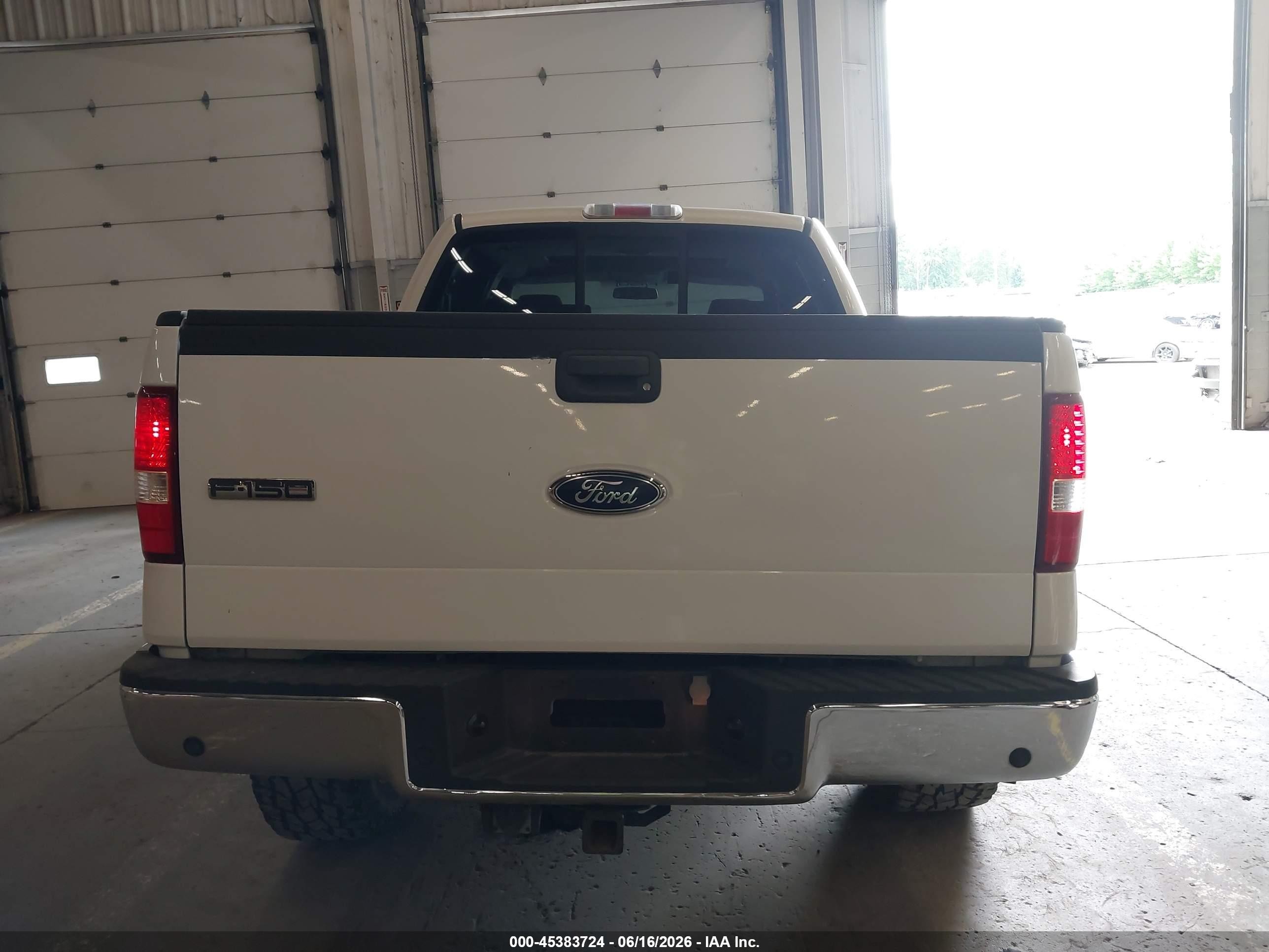 2005 Ford F-150 Fx4/lariat/xlt White vin: 1FTPW14555KE61814